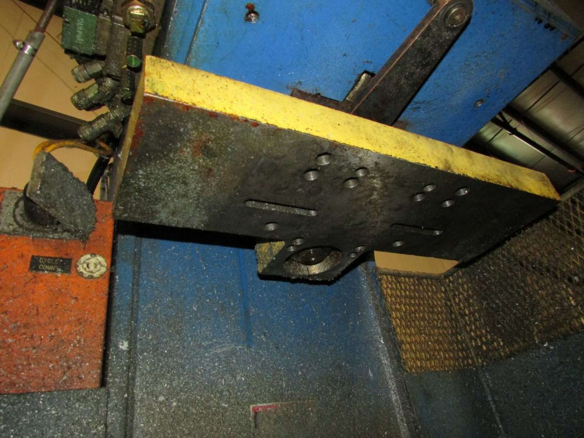 2001 Neff 12 Ton Hydraulic Gap Frame Trim Press - Image 5 of 9