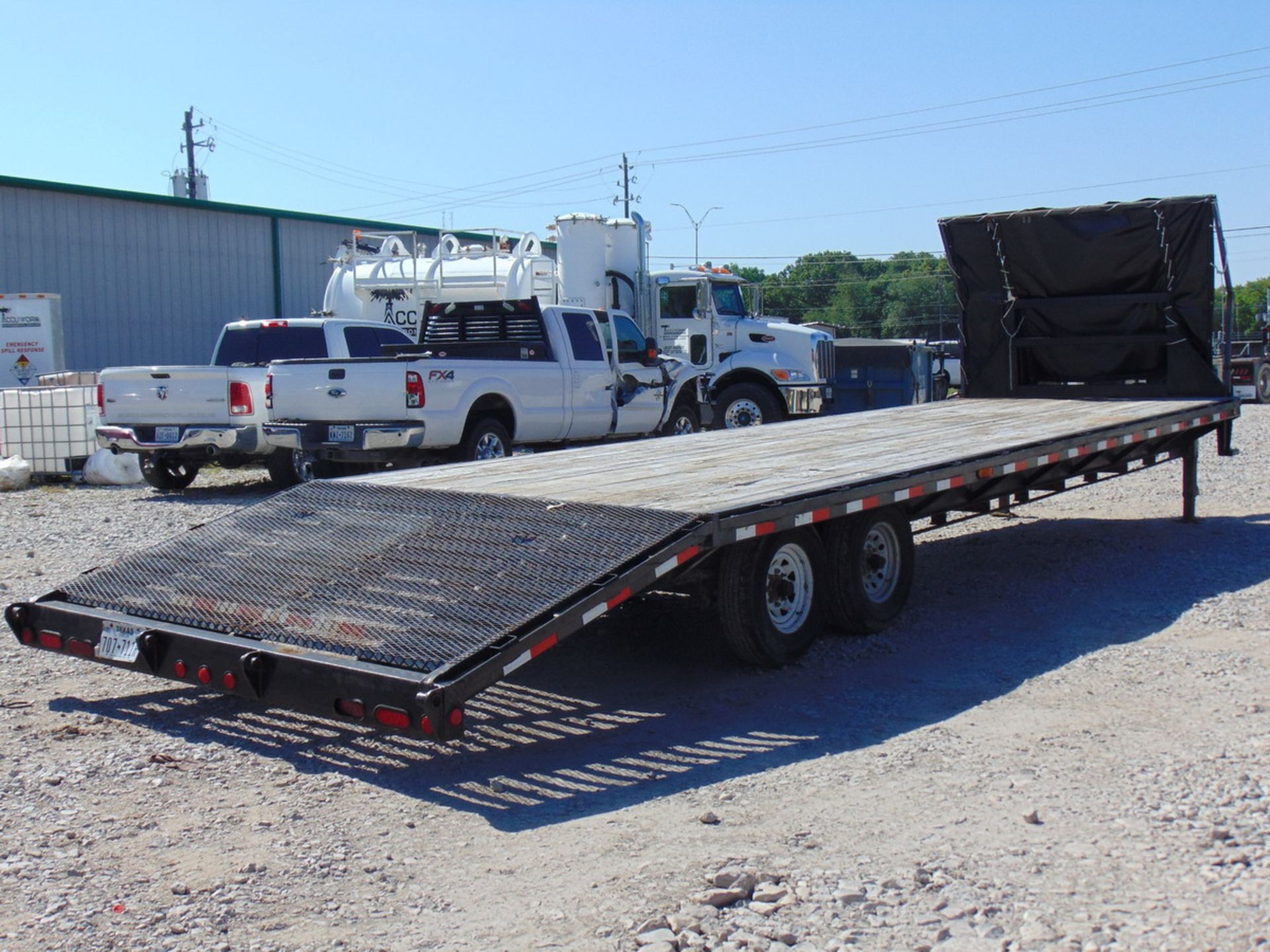 2012 PJ 24' T/A Gooseneck Flat Bed Beaver Tail Trailer, Wood Deck, Vin: 4P5FS3022C1167830 - Image 3 of 6