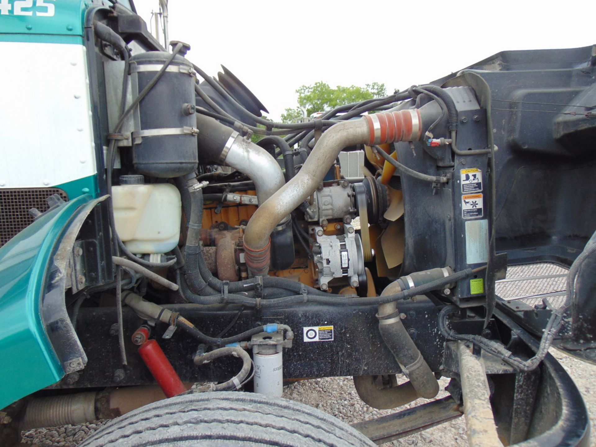 2005 Peterbilt 335 T/A Vacuum Truck Miles: 280,750; Petro-Steel 3,400 Gallon Tank Capacity, CAT - Image 16 of 17