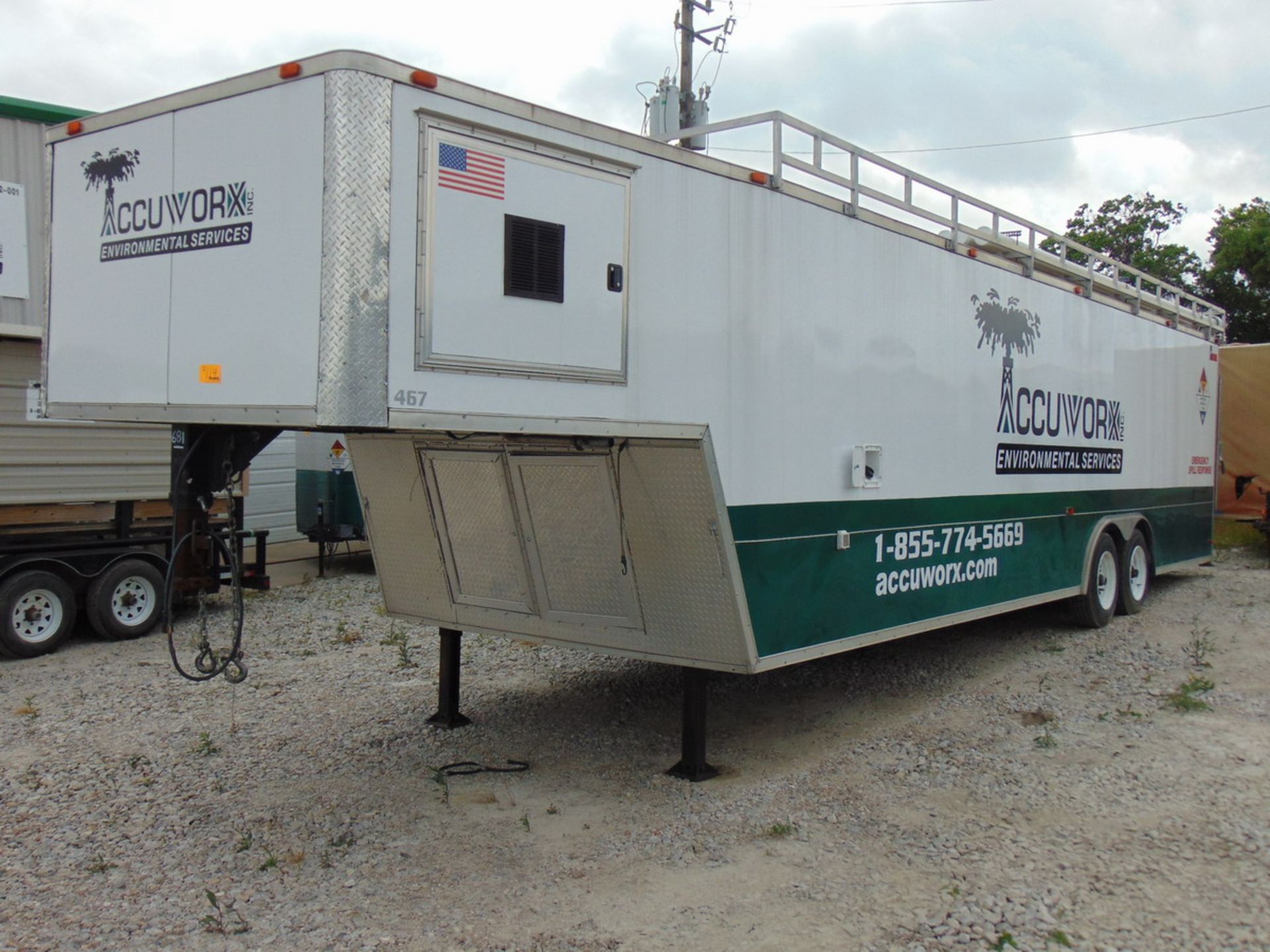 2013 Covered Wagon Trailers 28F Command 28' T/A Gooseneck Enclosed Cargo Trailer, Rear Ramp Door, - Image 2 of 8