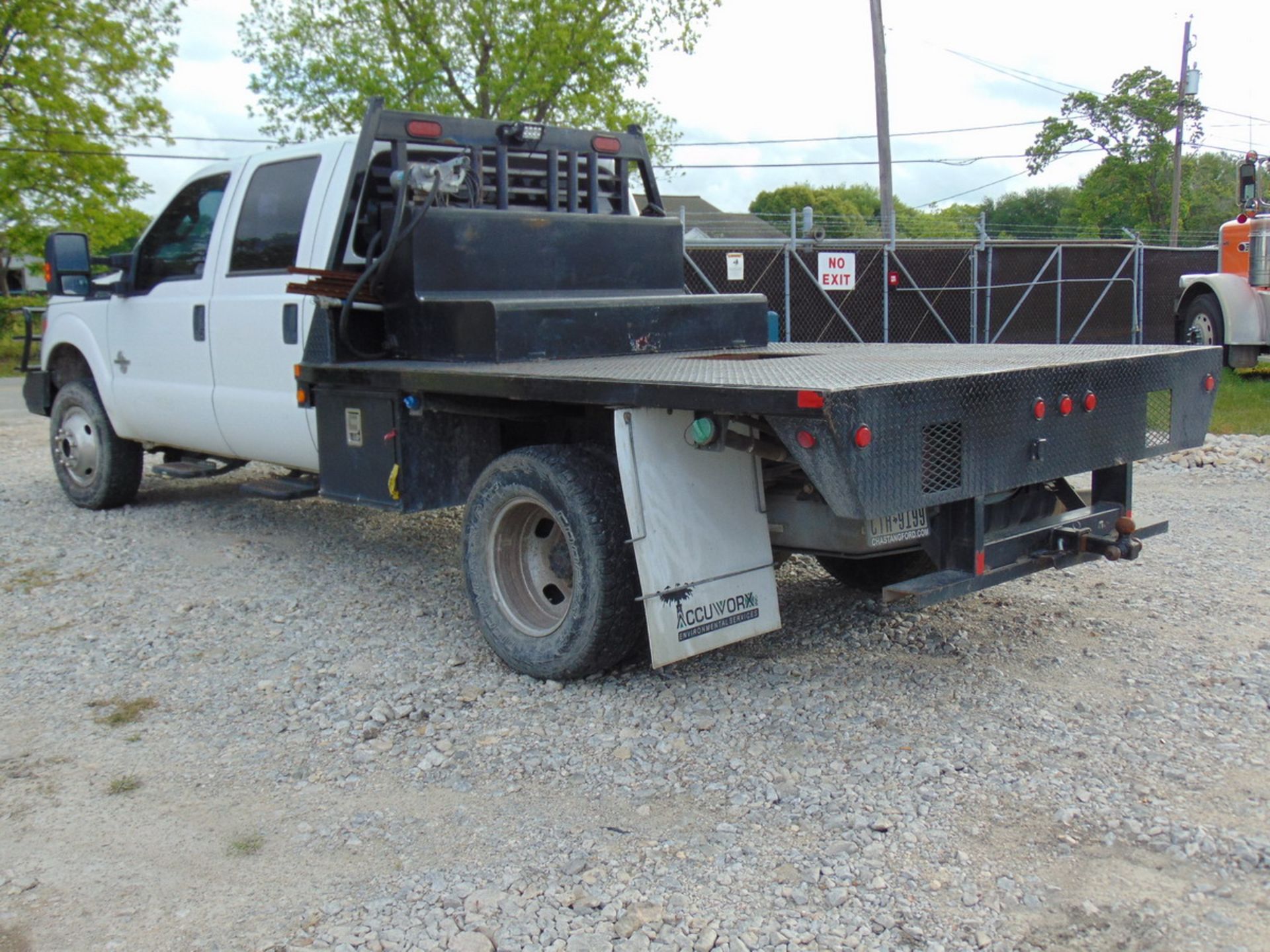 2014 Ford F-350 Super Duty Super Crew Flat Bed Pickup Truck, w/ Aux. Oil Tank and Pump, In-Bed - Image 4 of 14