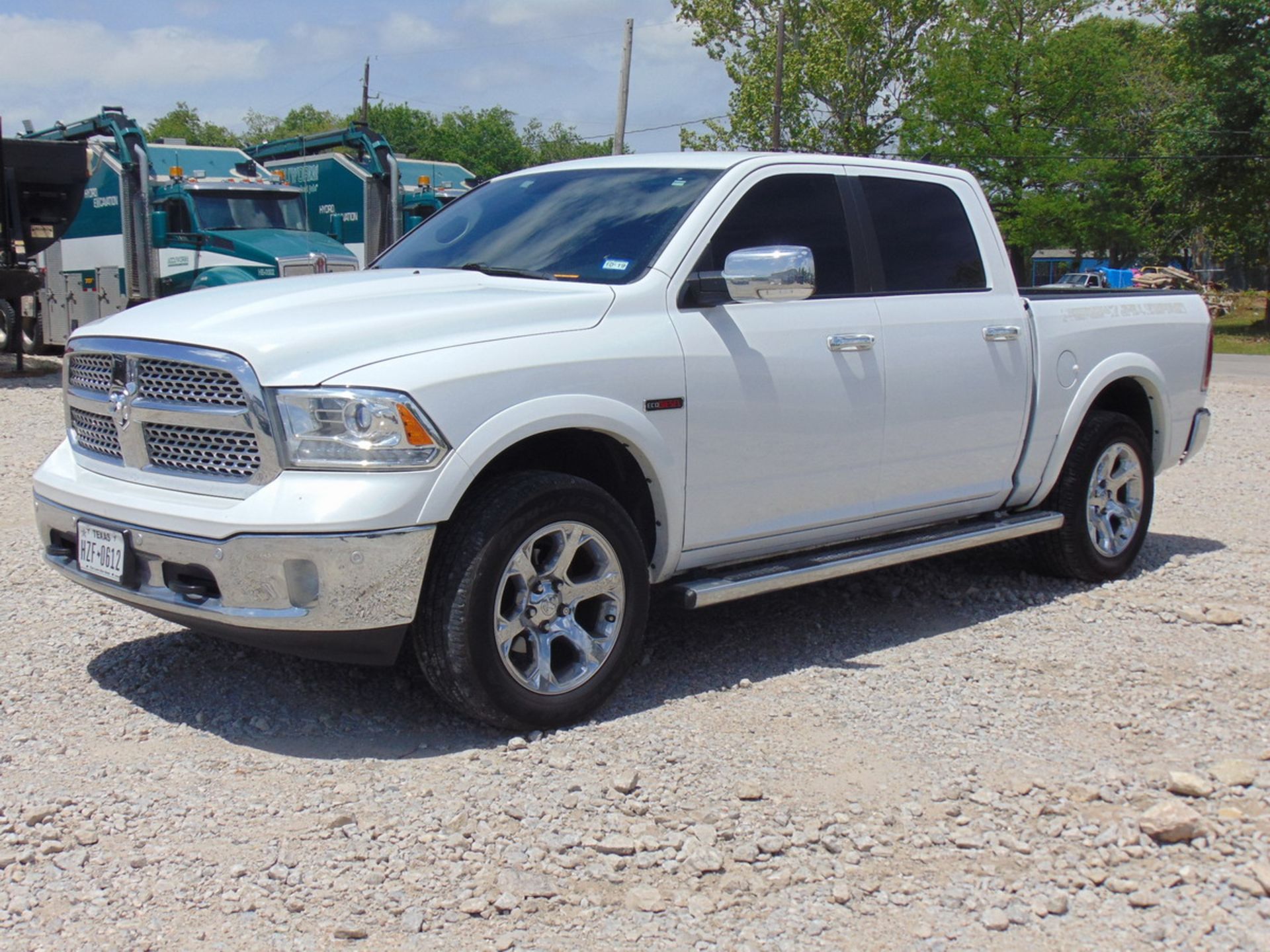 2016 Dodge Ram 1500 Laramie Eco Diesel 4WD Quad Cab Truck, Miles: 62,500; Engine: 3.0L, Vin: