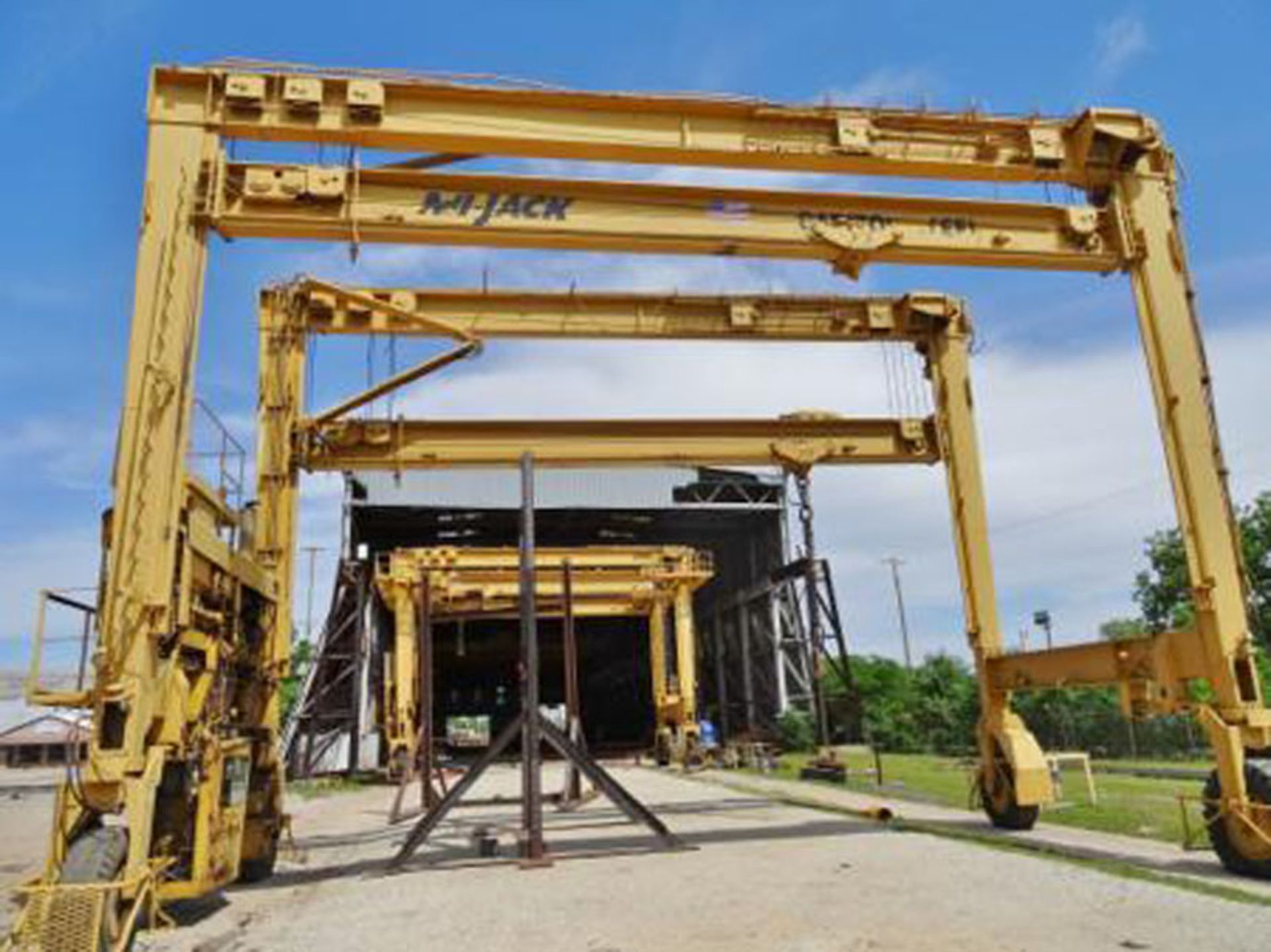 40 Ton Drott/Mi-Jack Straddle Mobile Gantry Crane, S/N 5032, 40 Ton Main Hoist, 40' Bridge Span -