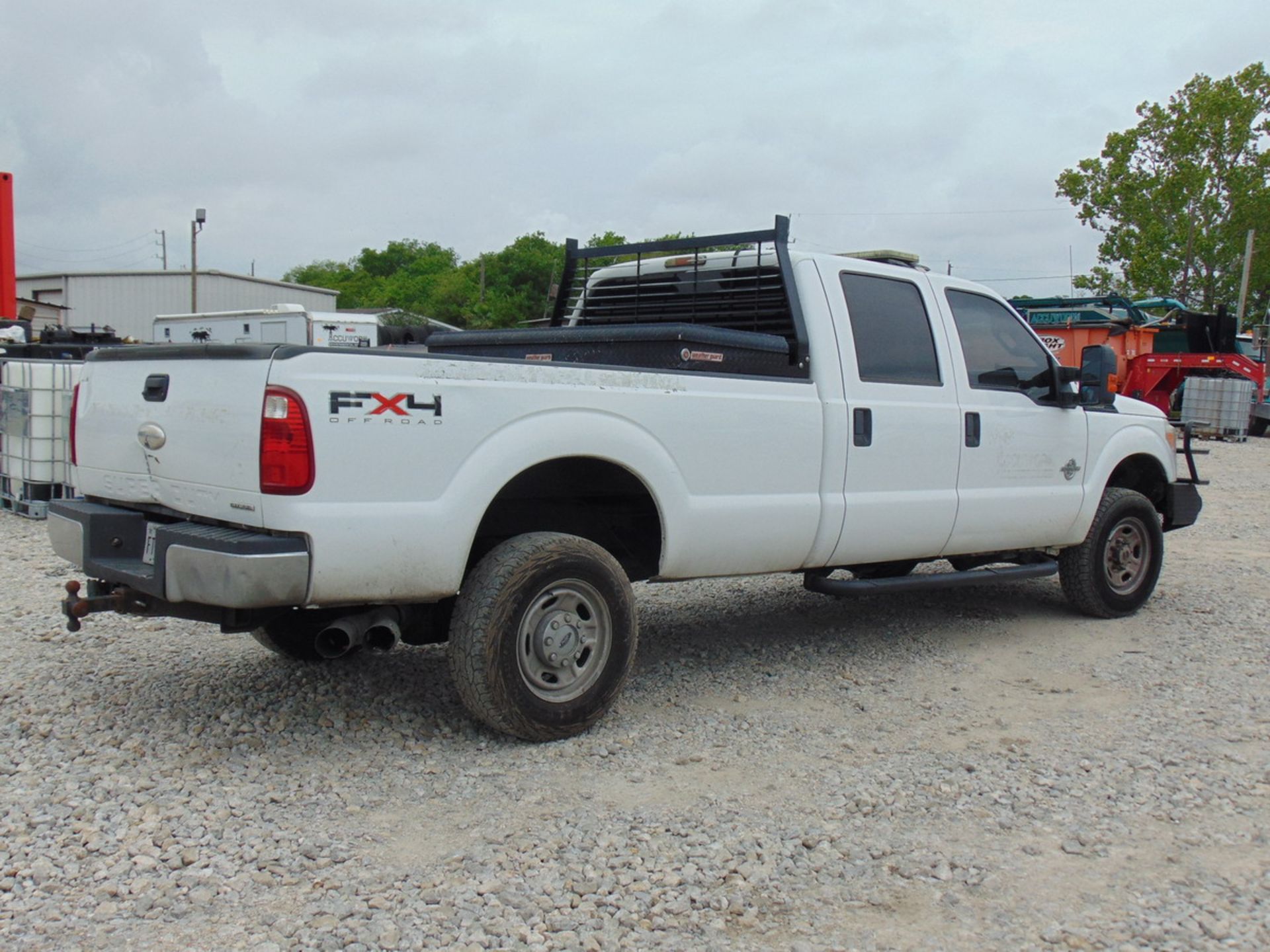 2011 Ford F-250 Super Duty Super Crew Pickup Truck Miles: 216,117, 6.7L Diesel Engine, Vin: - Image 3 of 12