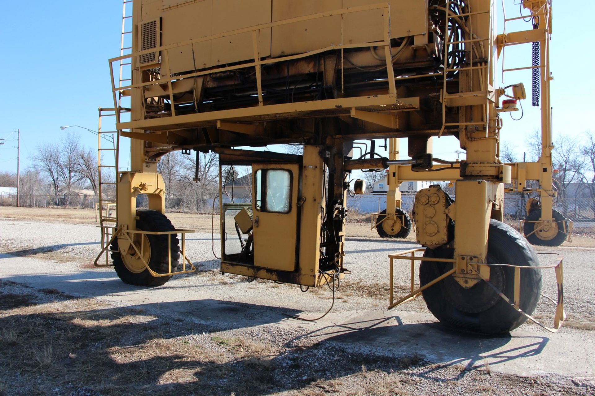 40 Ton Drott/Mi-Jack Straddle Mobile Gantry Crane, S/N 5032, 40 Ton Main Hoist, 40' Bridge Span - - Image 8 of 10