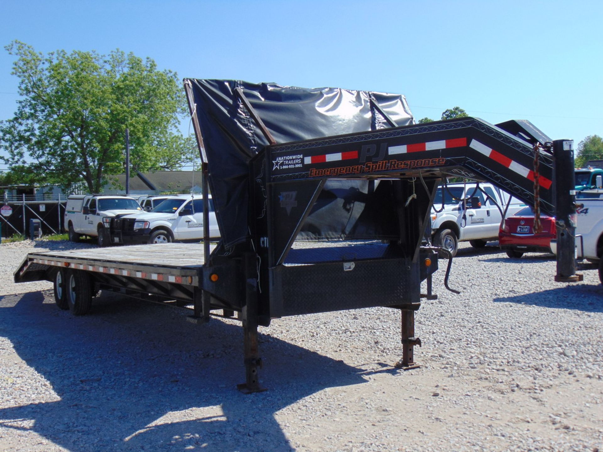 2012 PJ 24' T/A Gooseneck Flat Bed Beaver Tail Trailer, Wood Deck, Vin: 4P5FS3022C1167830 - Image 2 of 6