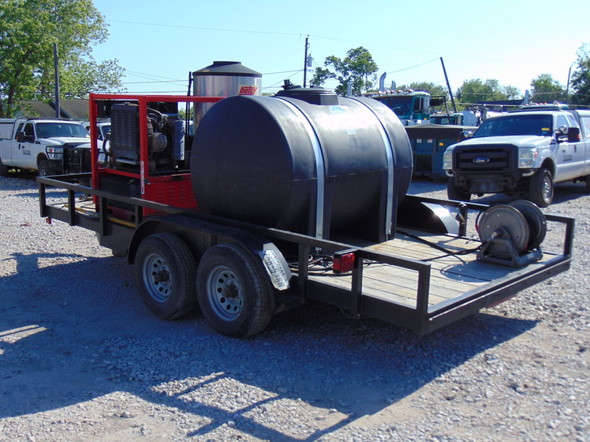 2011 Hugh Utility 16' T/A Utility Trailer Hotsy 2,500 PSI 9.5 GPM Pressure Washer (655 Hours), Water - Image 3 of 12