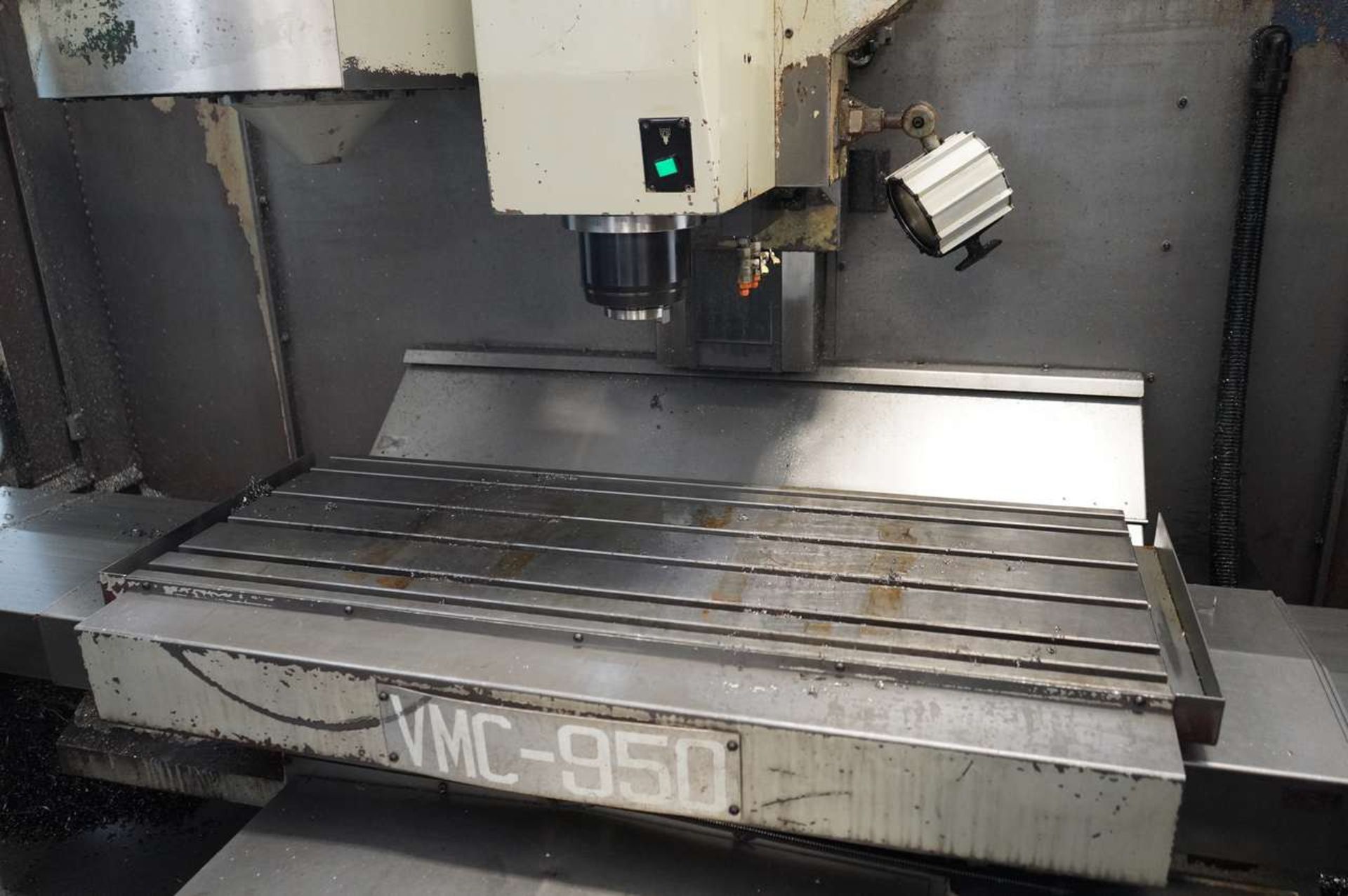 2000 Viper VMC950-G CNC Vertical Machining Center - Image 2 of 10