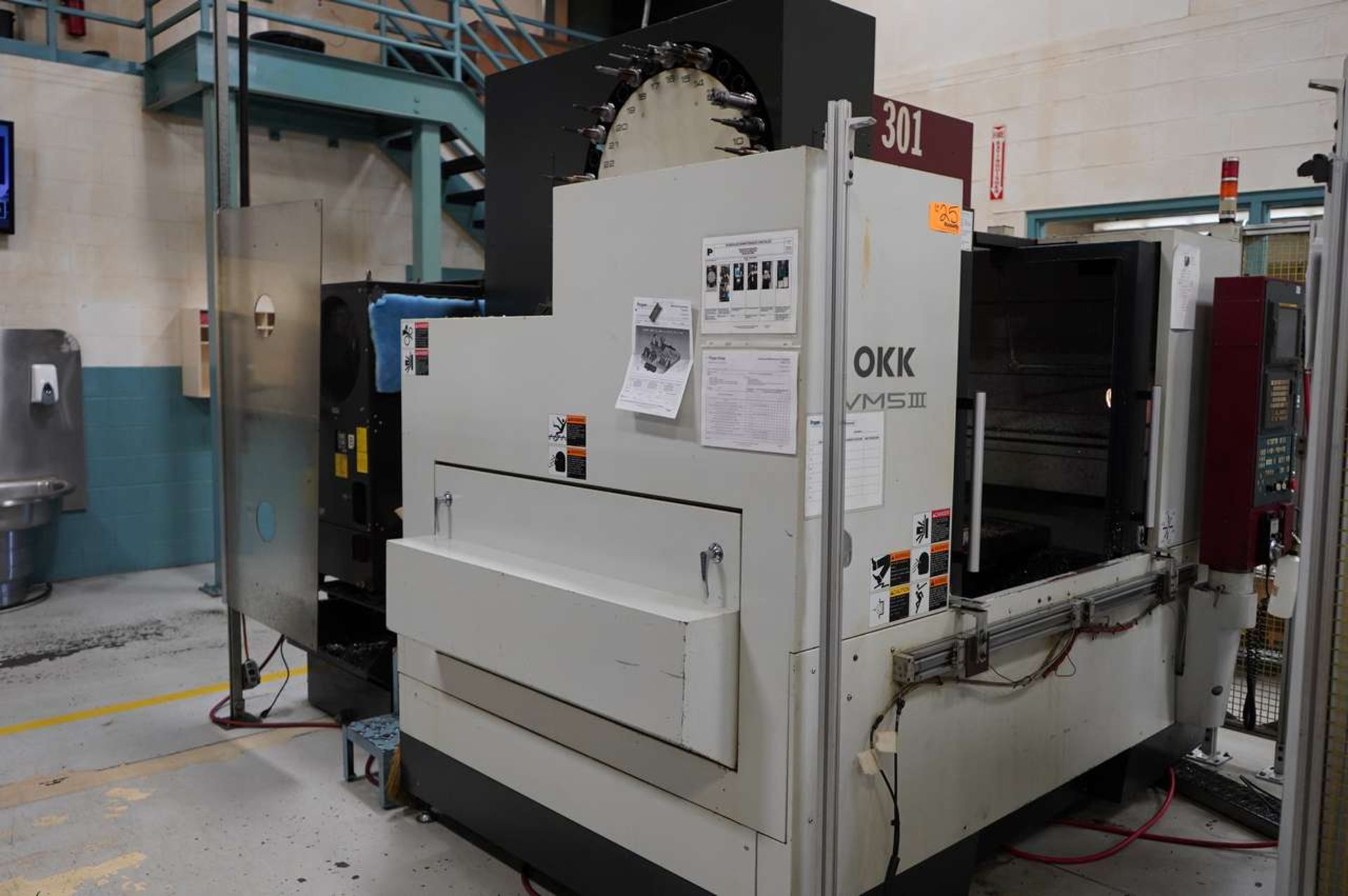 2005 OKK VM5lll CNC Vertical Machining Center - Image 2 of 16