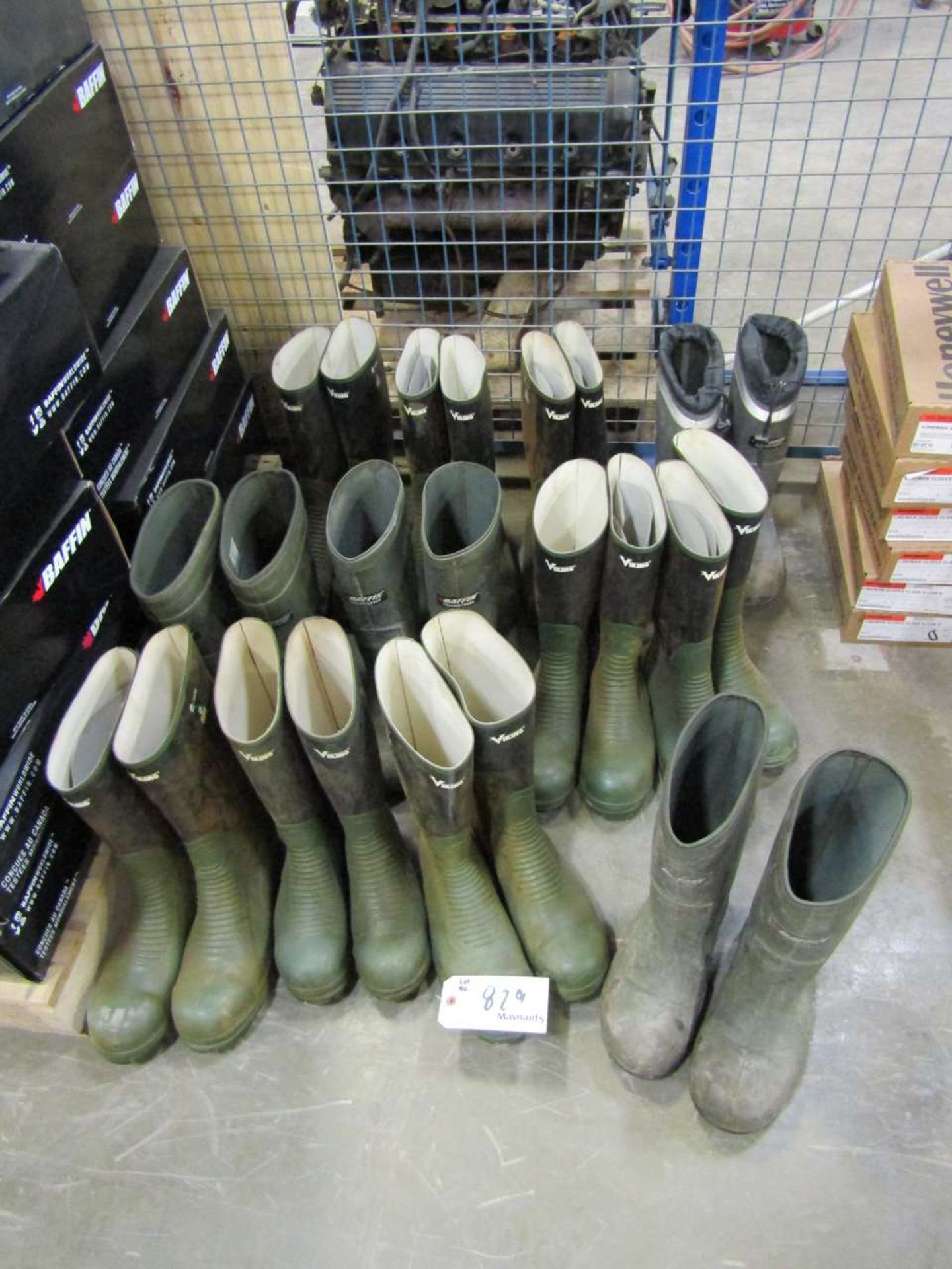 Used Rubber Boots 12 Pair