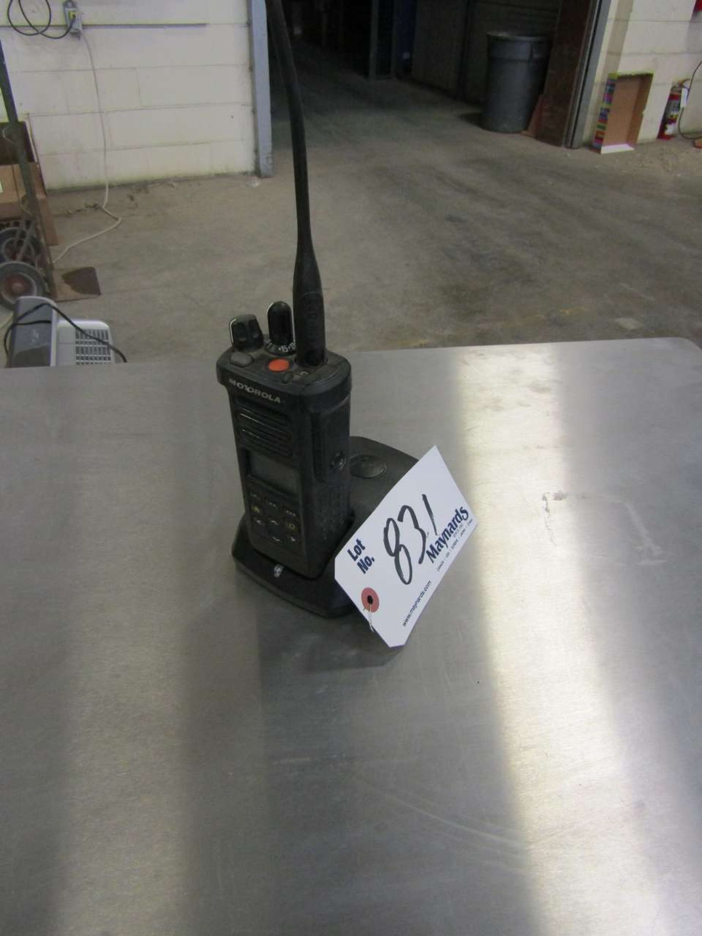 Motorola APEX 4000 2 way Radio with Charger