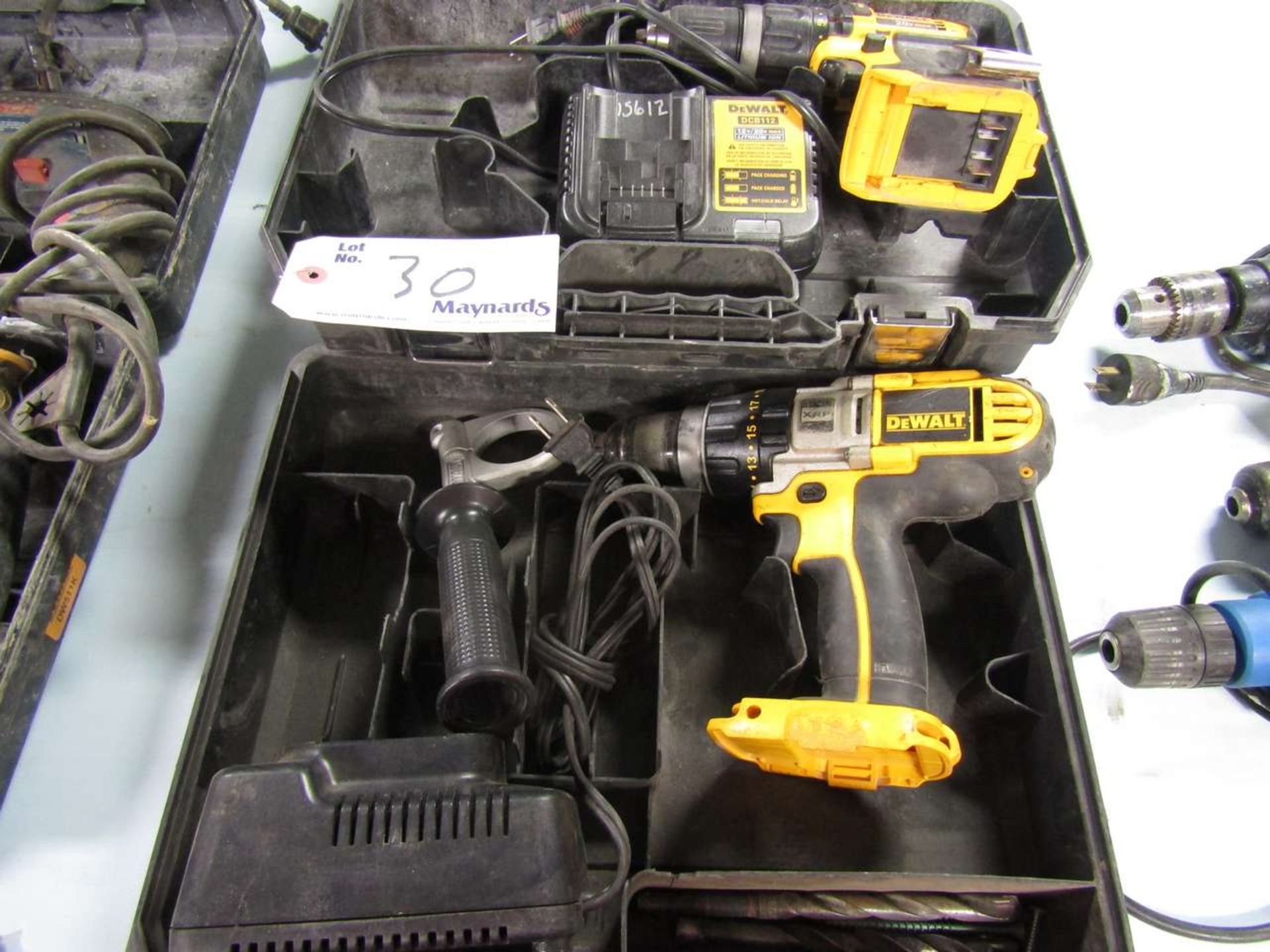 DeWalt DCD785 & DCD 940 Approx.: 2 Cordless Drill Drivers