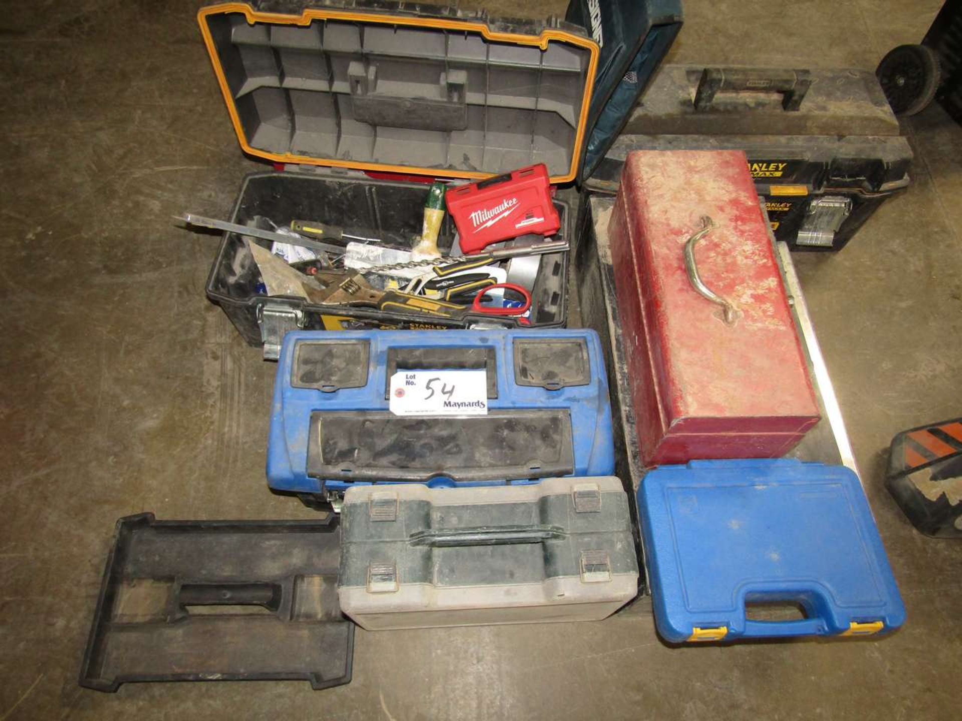 Approx.: 6 Tool Boxes/Cases