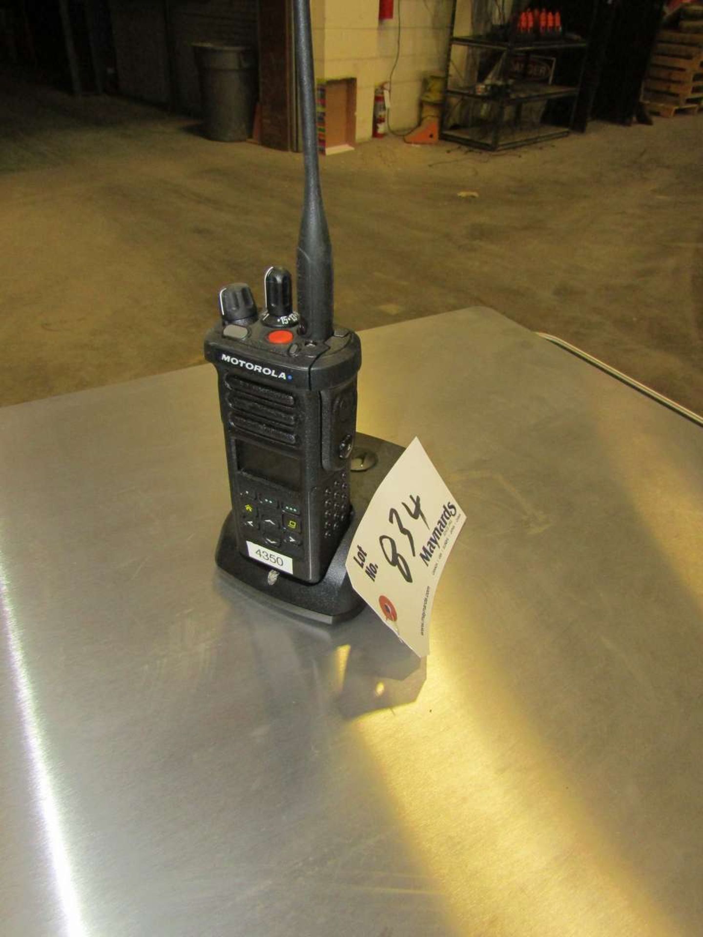 Motorola APEX 4003 2 way Radio with Charger