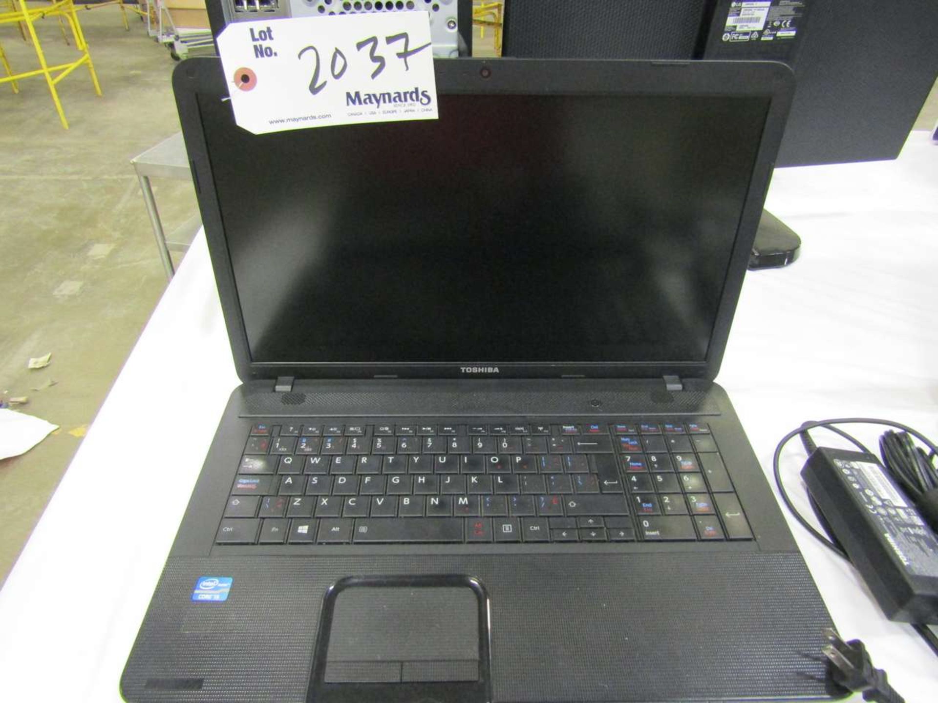 Toshiba Satellite Pro C870 Laptop