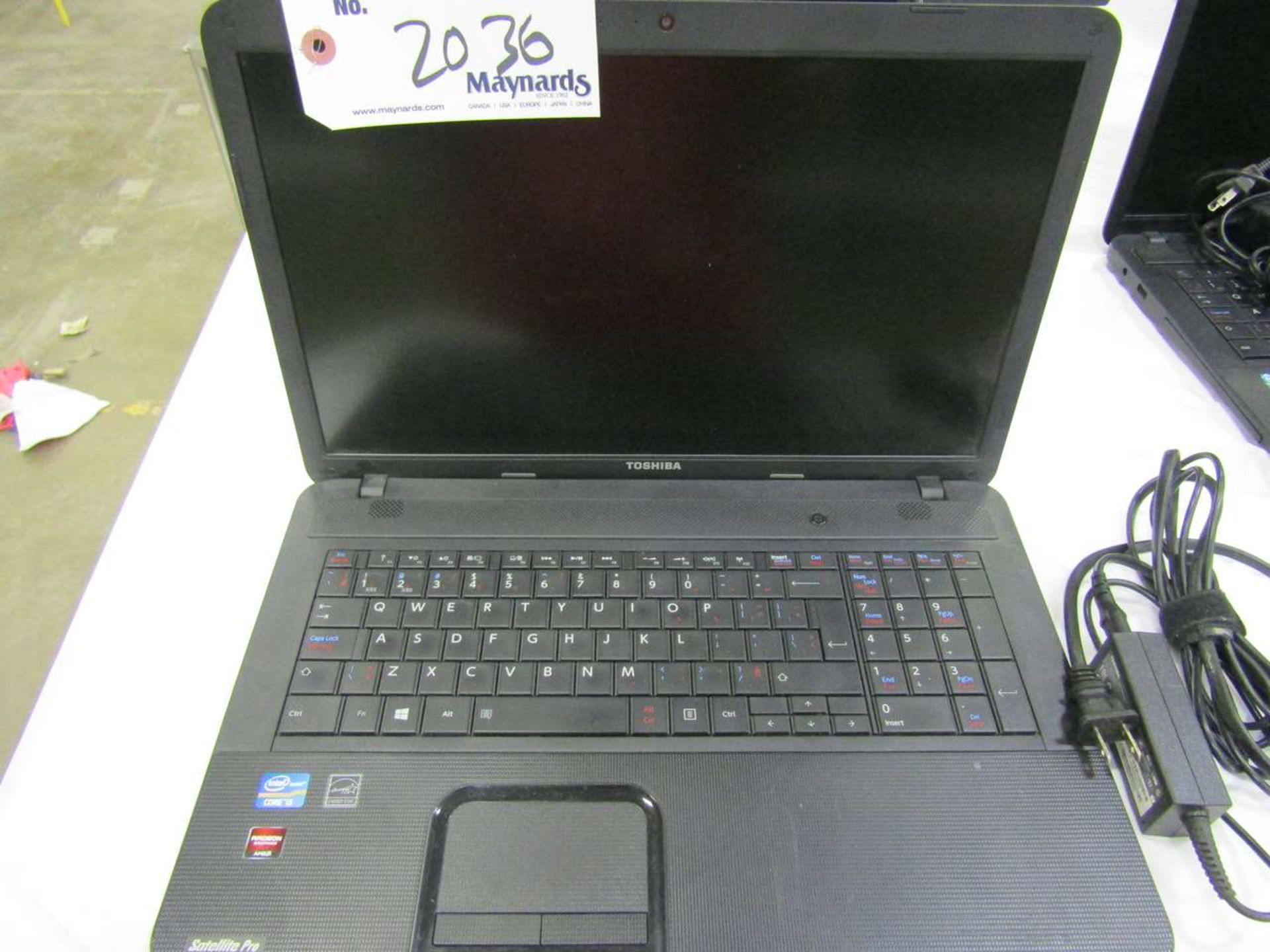 Toshiba Satellite Pro C870 Laptop