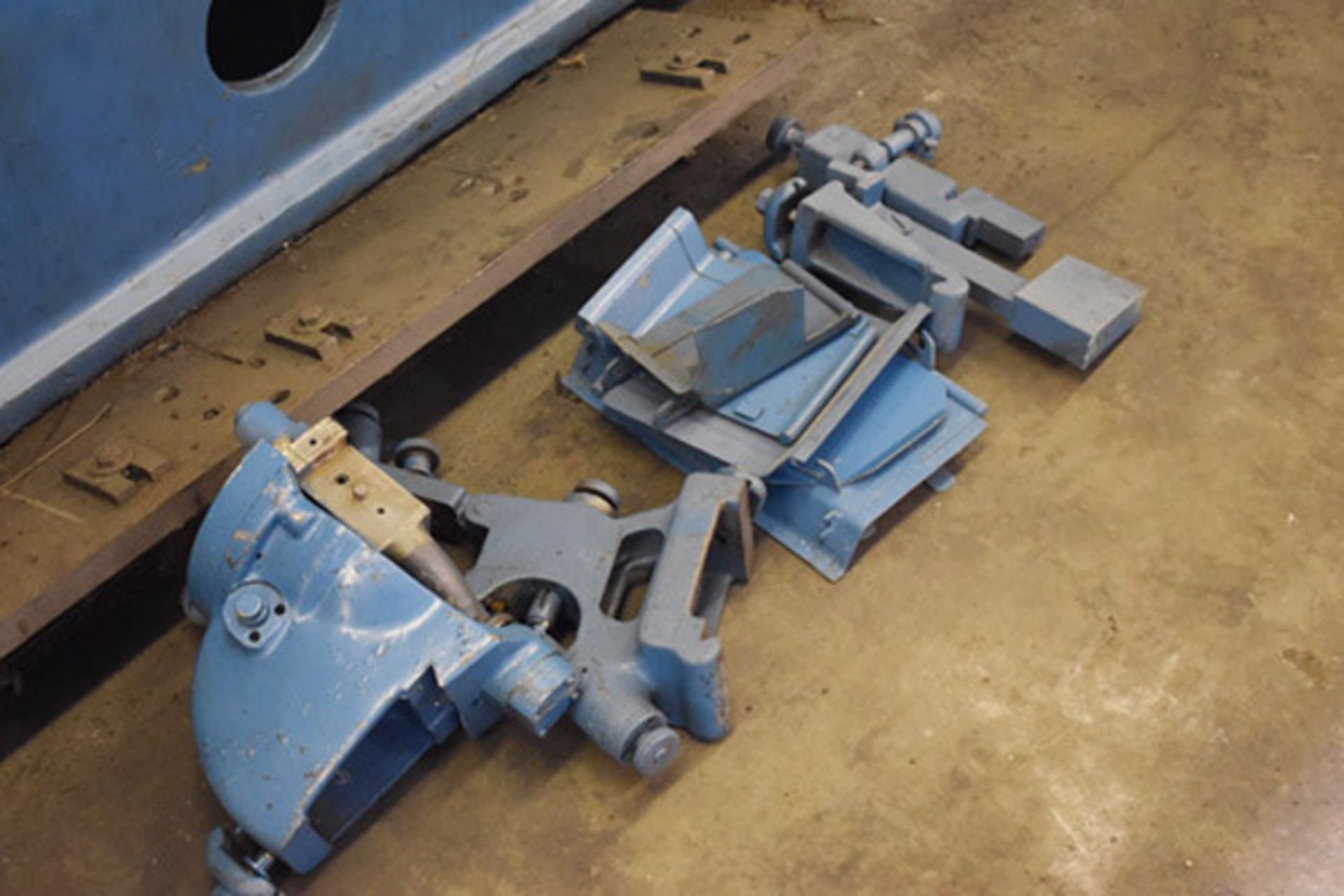 Hanchett Traveling Wheel Knife Grinder, 212", Mdl: AK-212C, S/N: AK316, Located In: Painesville, OH - Image 9 of 9