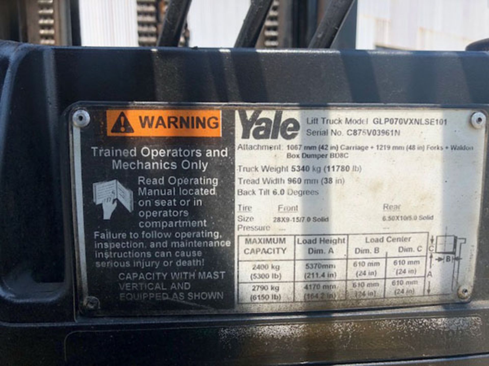 7,000 LB YALE FORKLIFT MDL. GLP070 MFG. 2015 ONLY 3,500 HOURS- Model: GLP070VXNLSE101- Serial: - Image 4 of 8