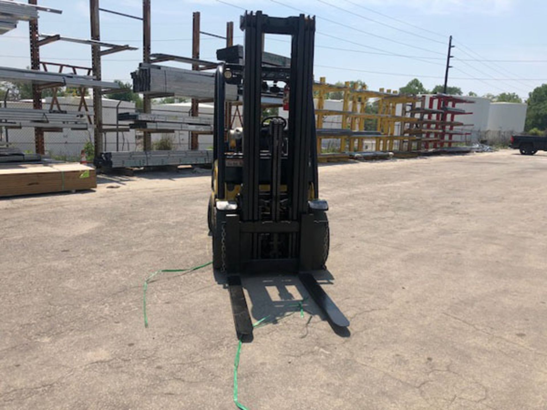 7,000 LB YALE FORKLIFT MDL. GLP070 MFG. 2015 ONLY 3,500 HOURS- Model: GLP070VXNLSE101- Serial: - Image 5 of 8