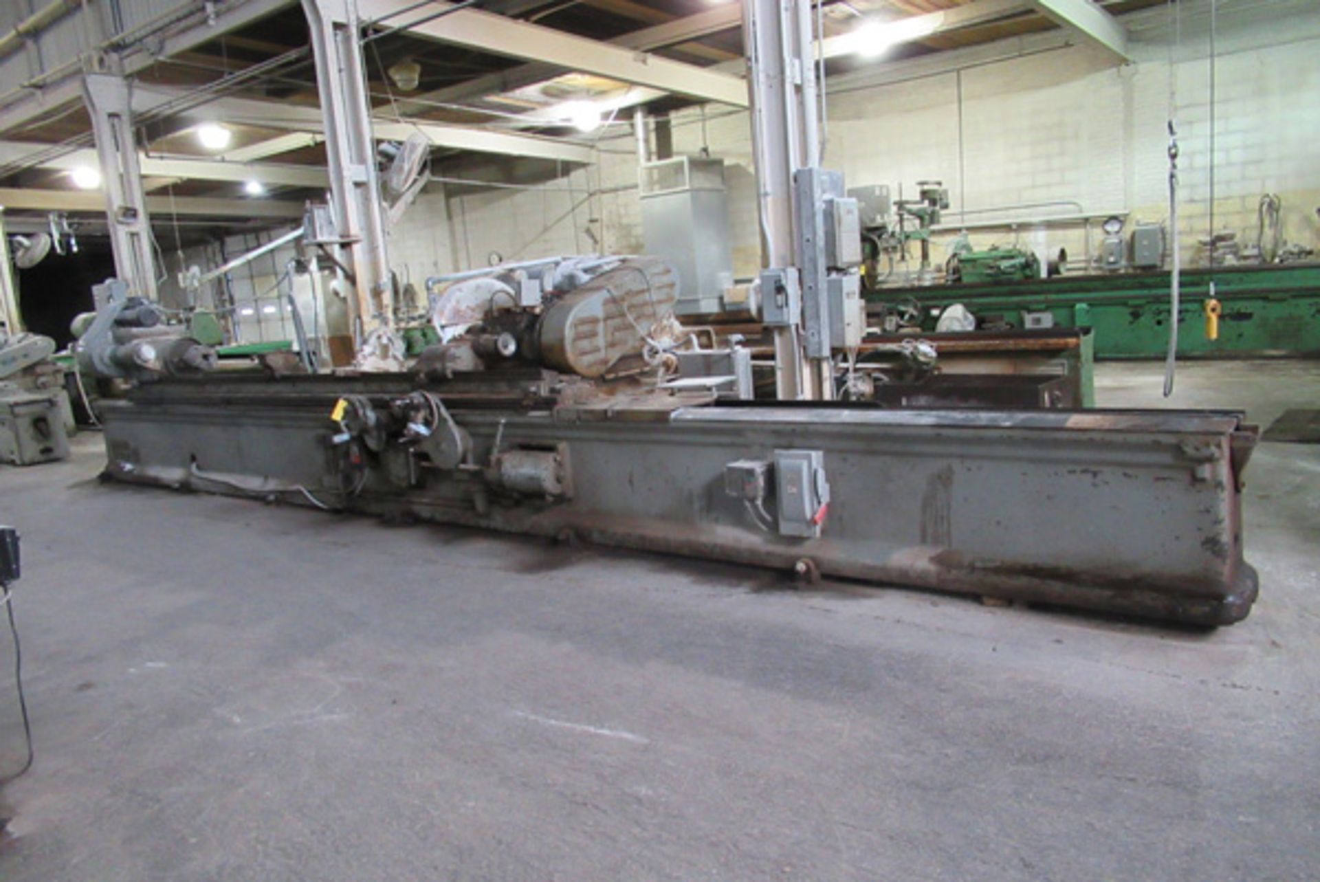 20" x 120" Norton Cylindrical Grinder, Mdl: 15X120, S/N: 16909, Located In: Painesville, OH - Image 2 of 5