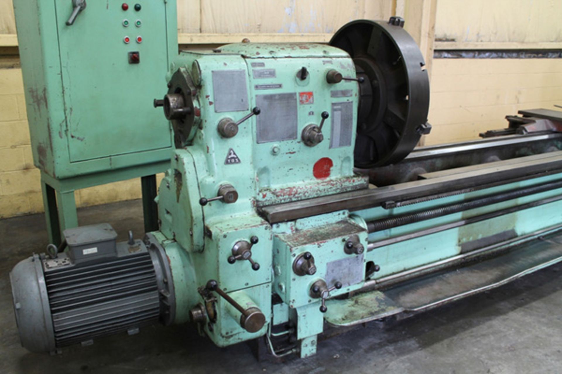 TOS Engine Lathe, 35" x 21', Mdl: SU-90A, S/N: 423124, Located In: Holland, OH - Image 5 of 10