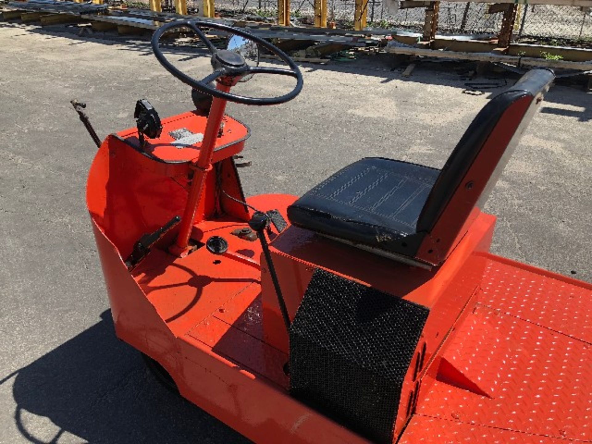 1996 4,000 Lb United Tractor Cart, Model 2500845, Propane - Located In Philadelphia, PA - Image 3 of 8