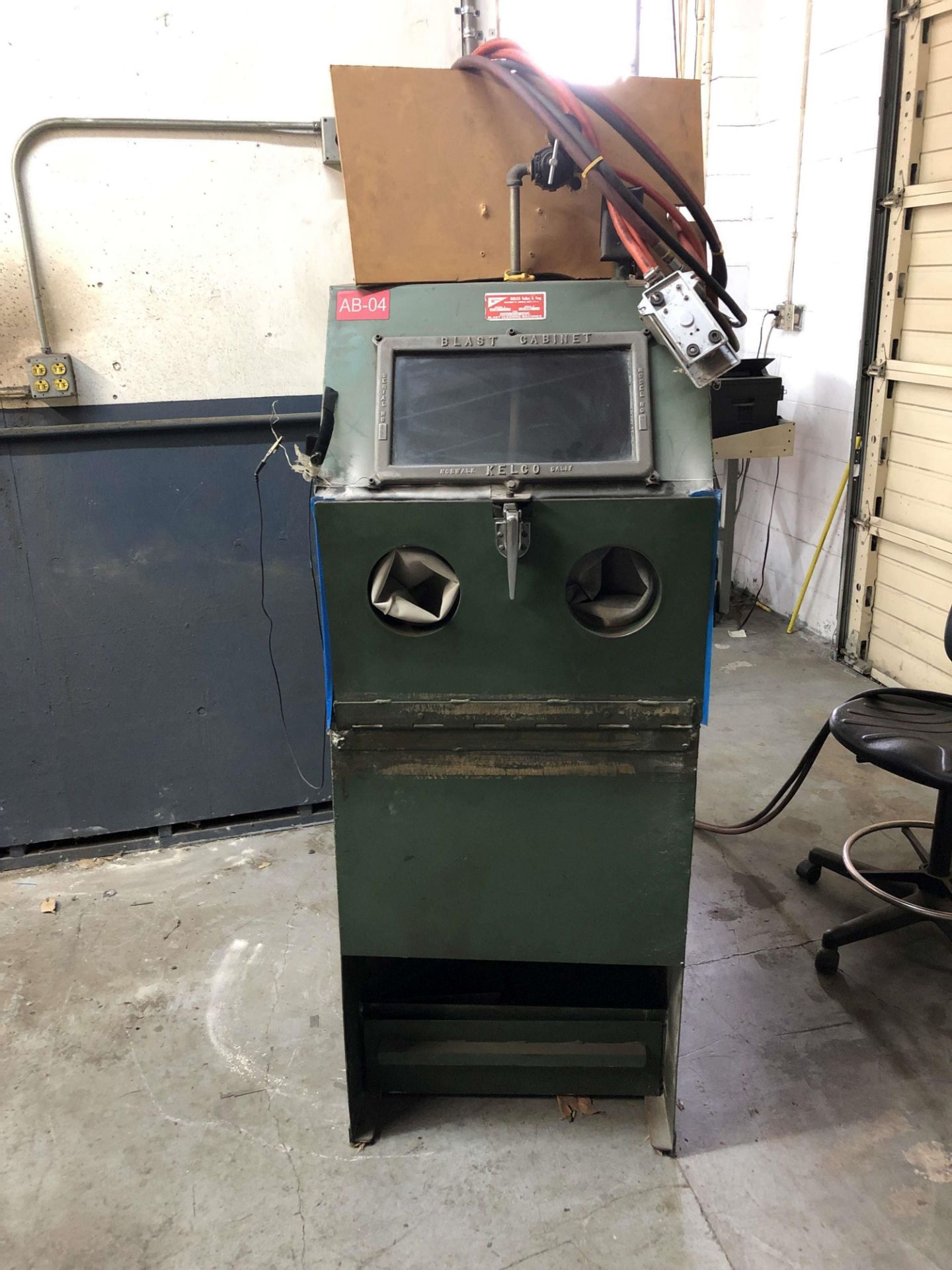 Kelco Syphon Blast Cabinet, Model CS-21, 1/2 HP Baldor Motor, S/N C-2080 - Image 2 of 4