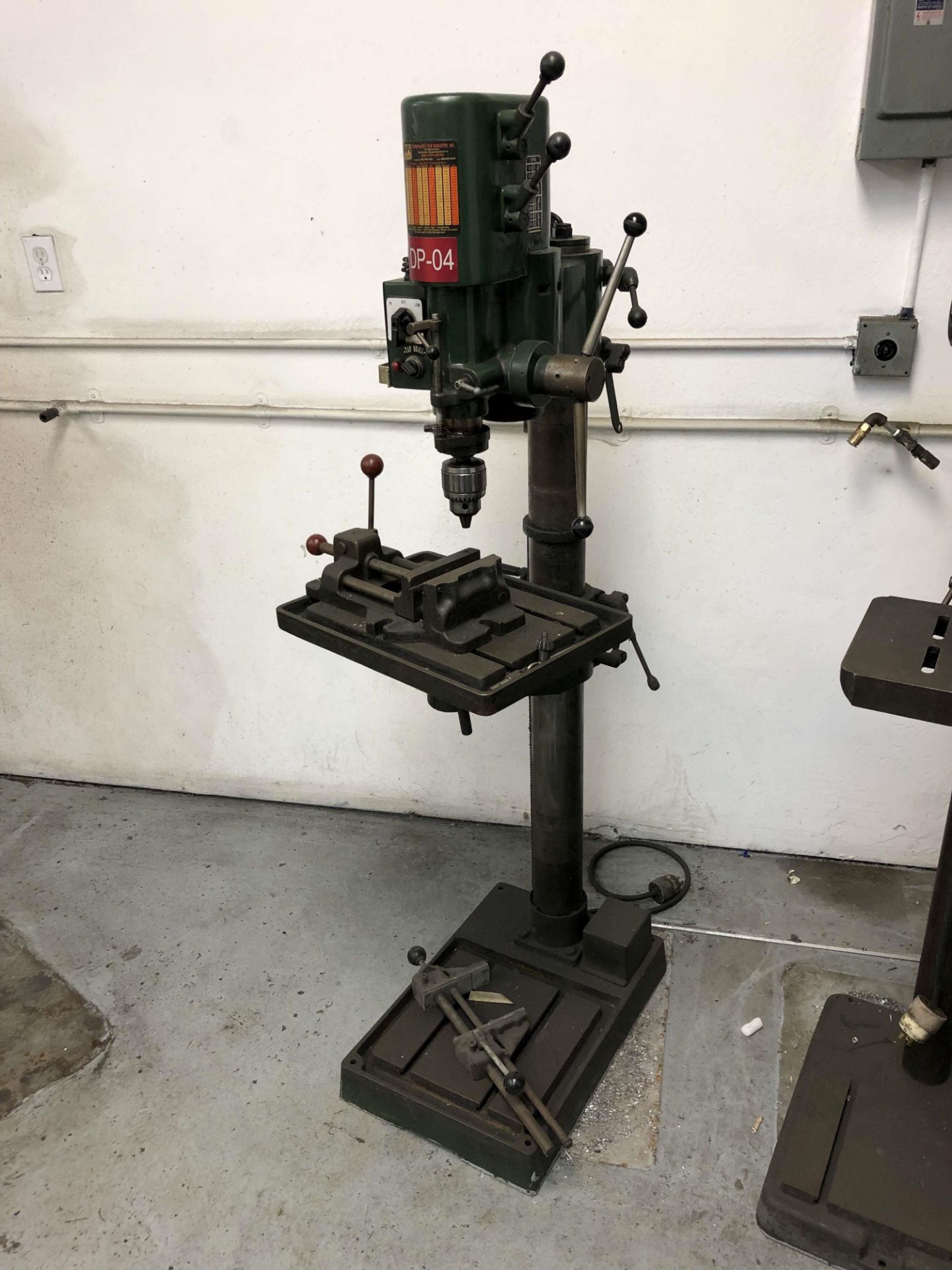 Jet 18" Floor Drill Press w/ Vise, Traveling Head, Model GHD-32, 100 to 2900 RPM