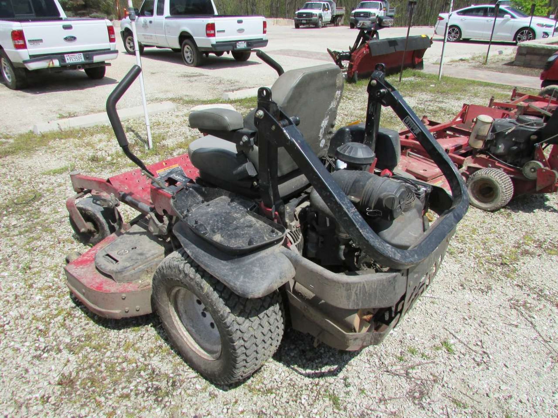 2014 Toro 74925 Z Master Sit-Down Rider Type Commercial Lawn Mower - Image 5 of 10