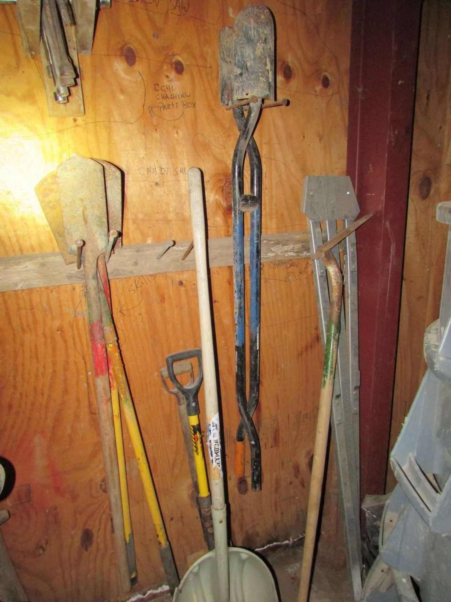 Lot of Assorted Lawn Care Equipment - Image 3 of 8