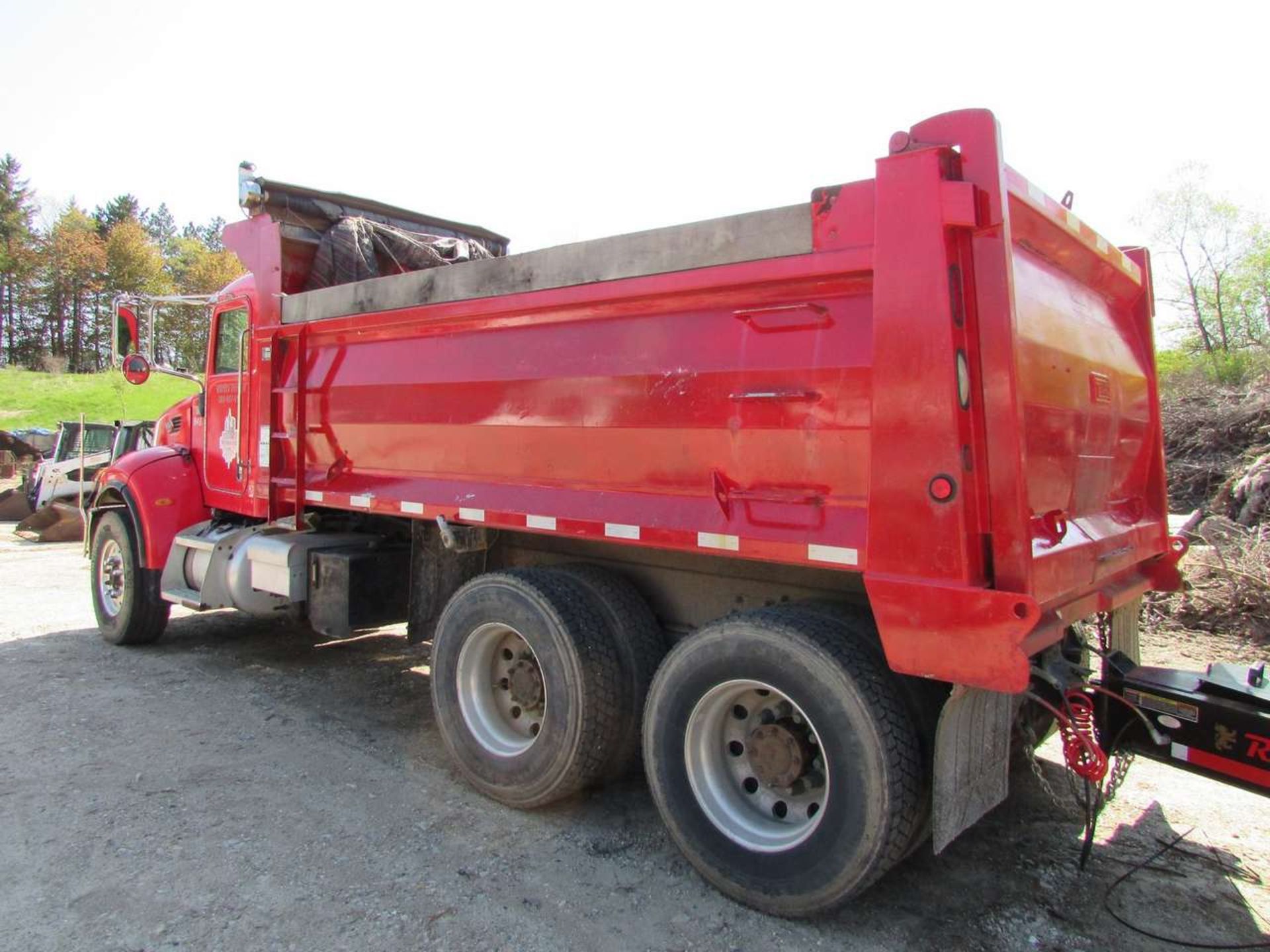 2005 Peterbilt PB335 Dump Truck - Image 3 of 16