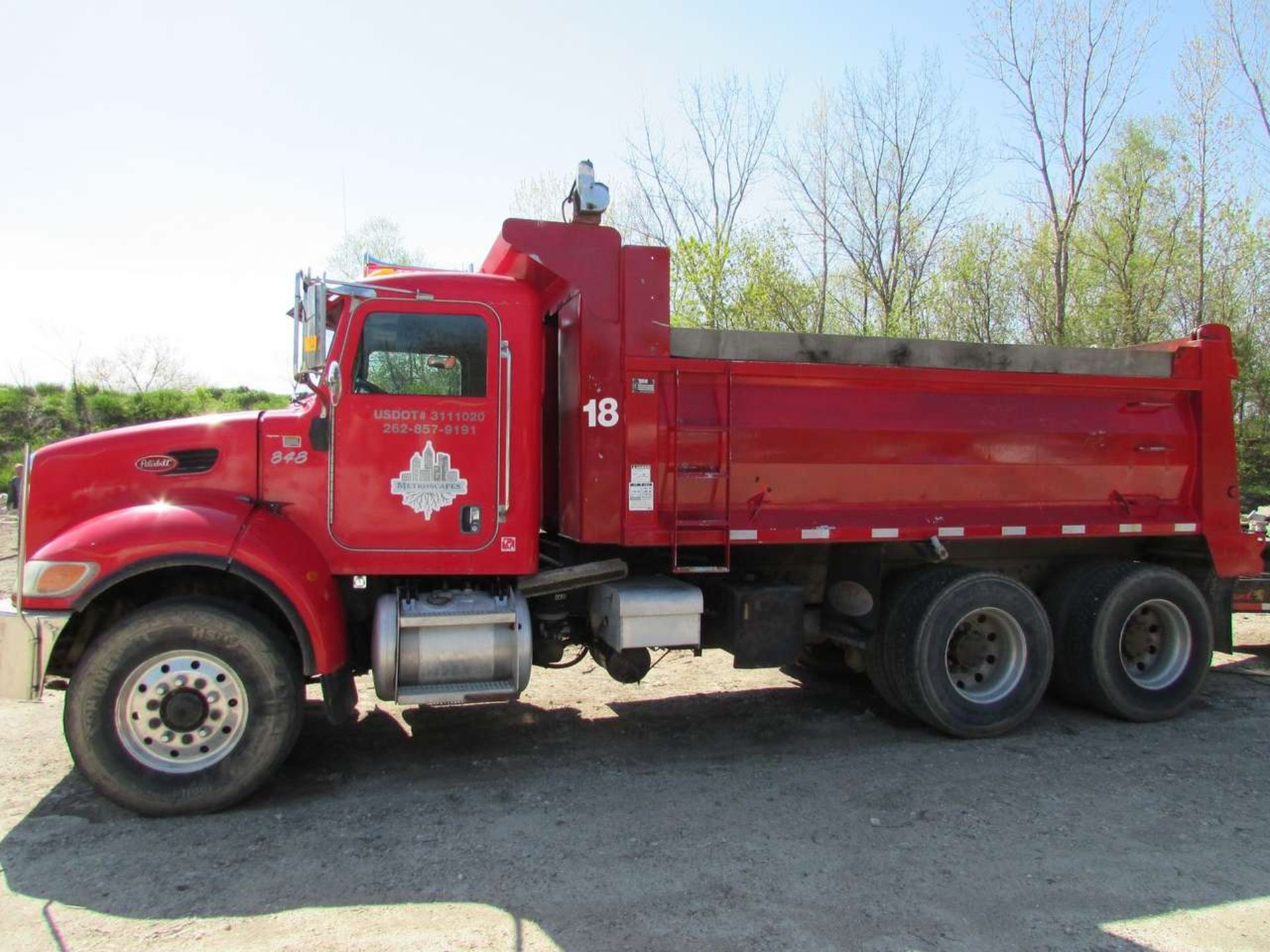 2005 Peterbilt PB335 Dump Truck - Image 2 of 16