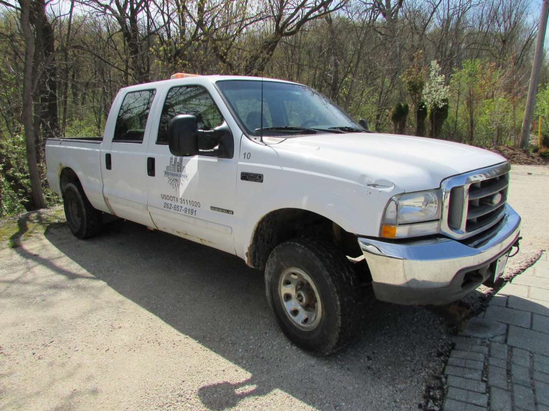 2002 Ford F-250XLT Super Duty Pickup Truck