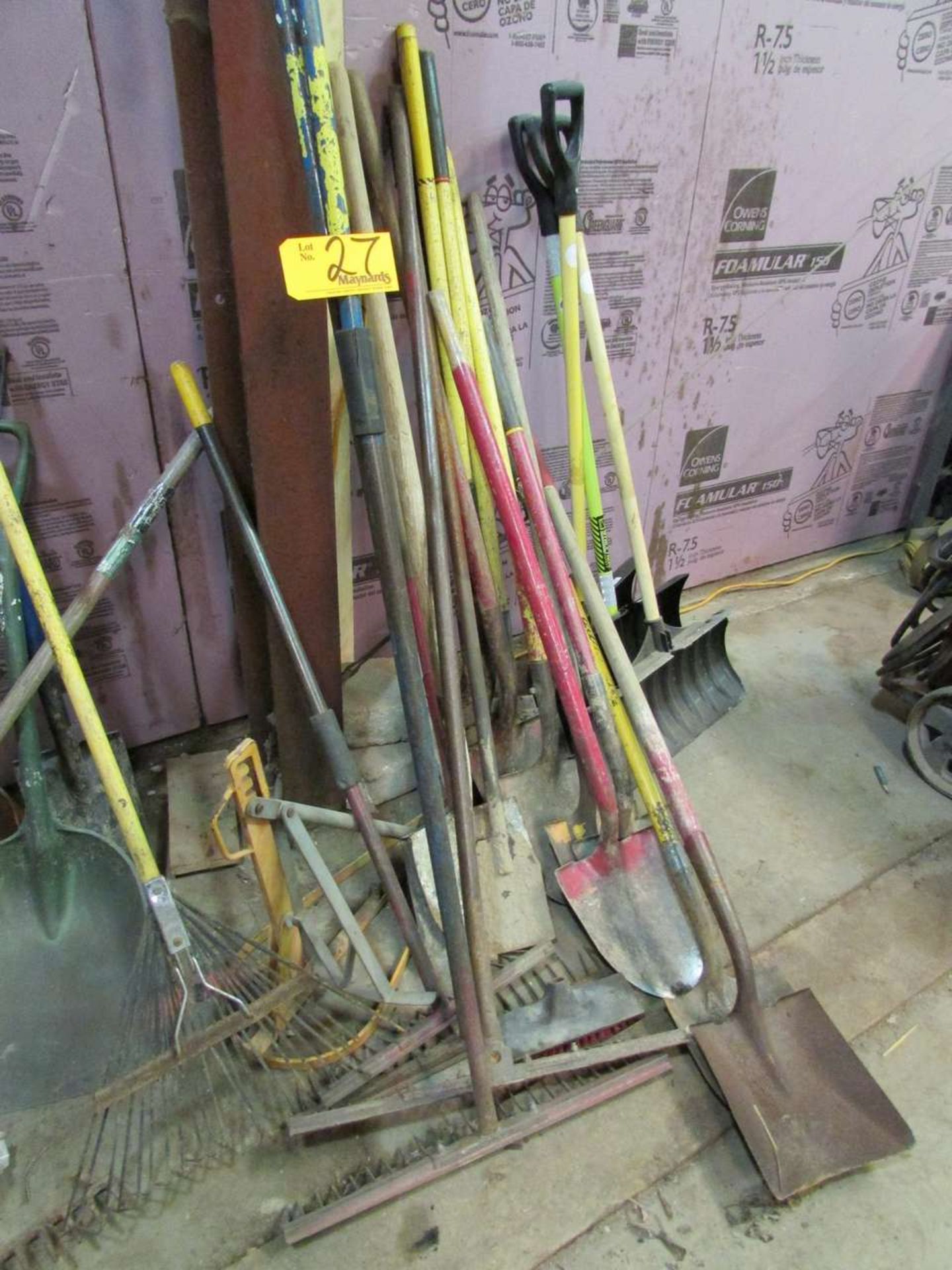 Lot of Assorted Lawn Care Equipment - Image 3 of 4