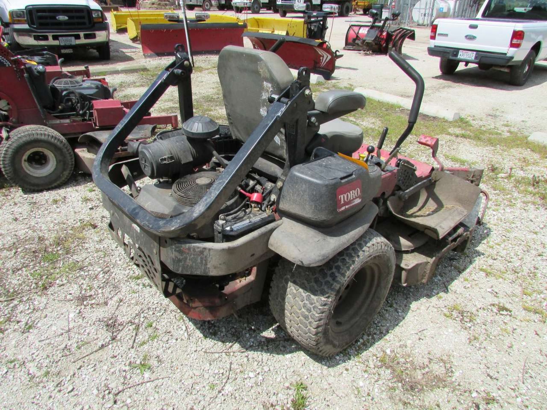 2014 Toro 74925 Z Master Sit-Down Rider Type Commercial Lawn Mower - Image 8 of 10