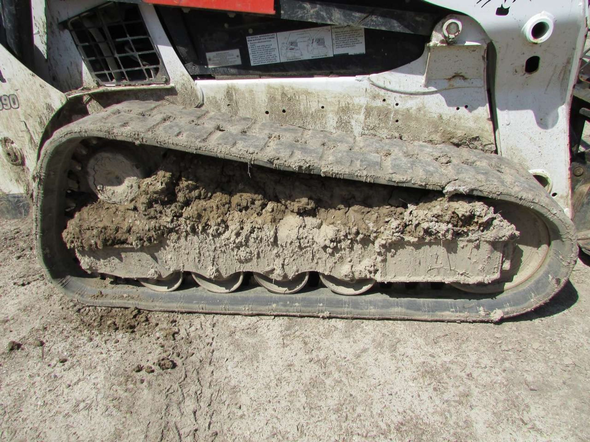 2016 Bobcat T590 Compact Skid Steer Track Loader - Image 10 of 17