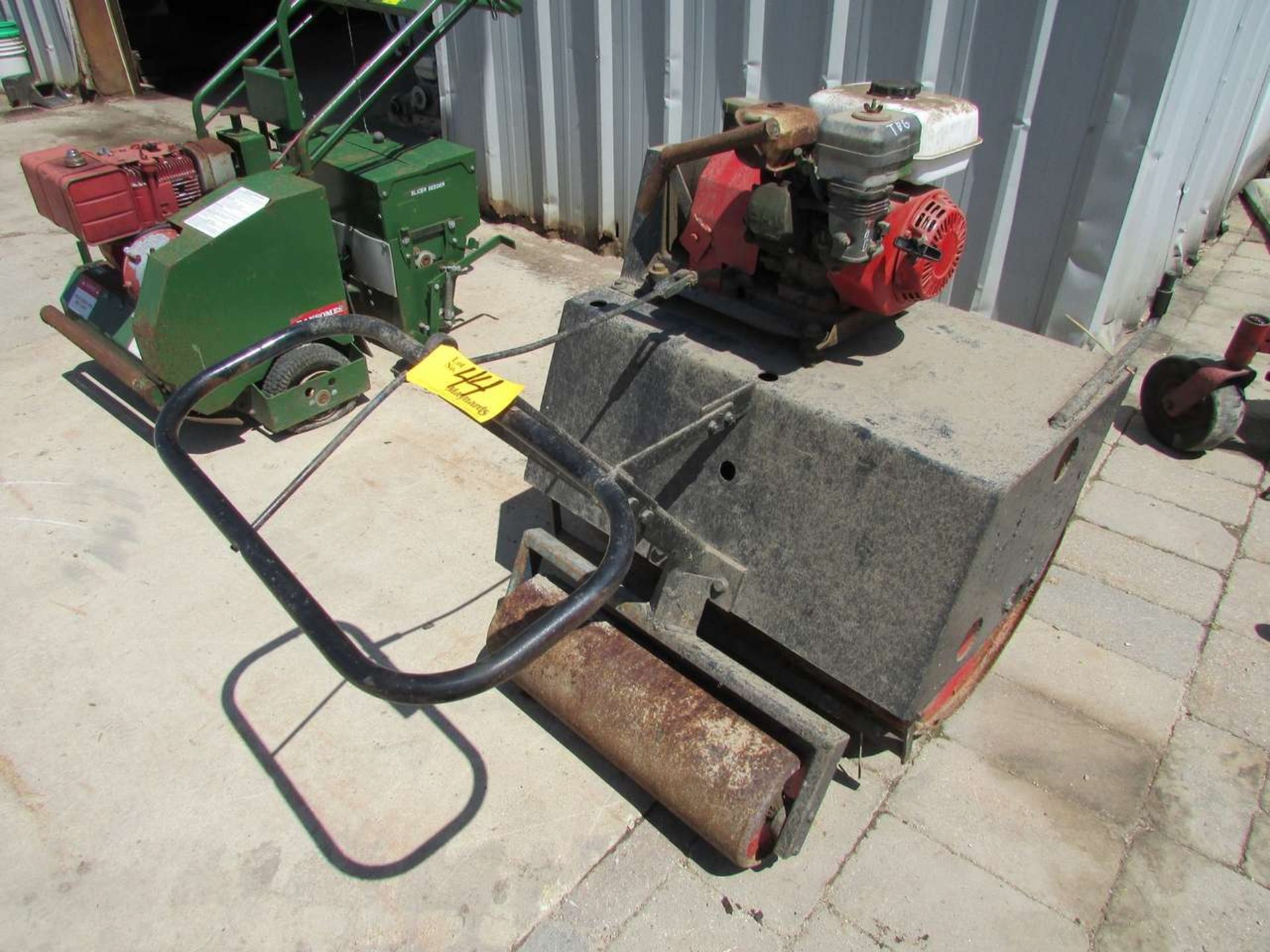 Brouwer TR130 30" Walk-Behind Gas Powered Sod Roller - Image 6 of 8