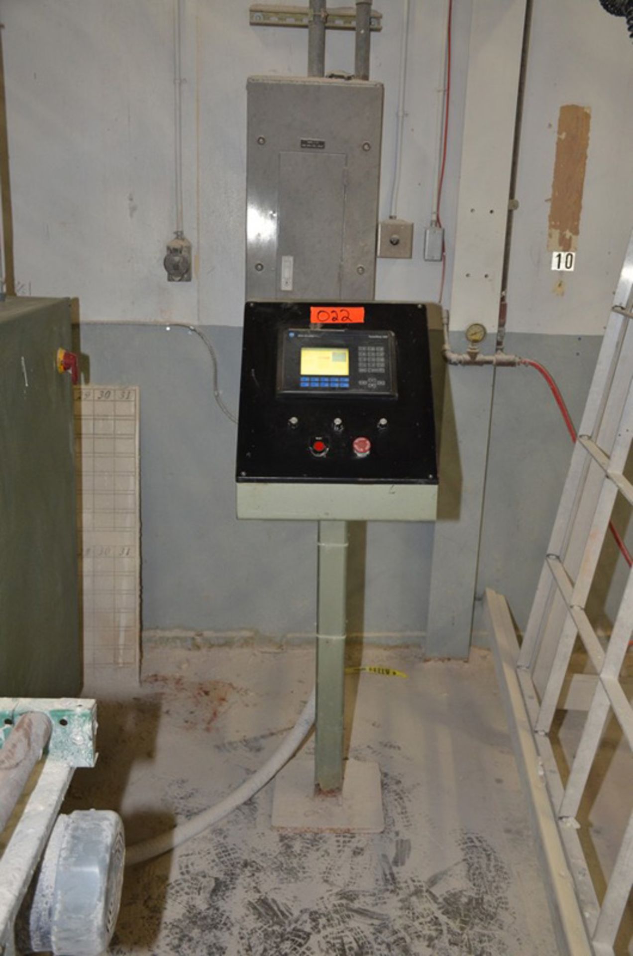 Custom, Mdl: Powered Shelf System, DV Voltage, 3 Phase - Image 9 of 15