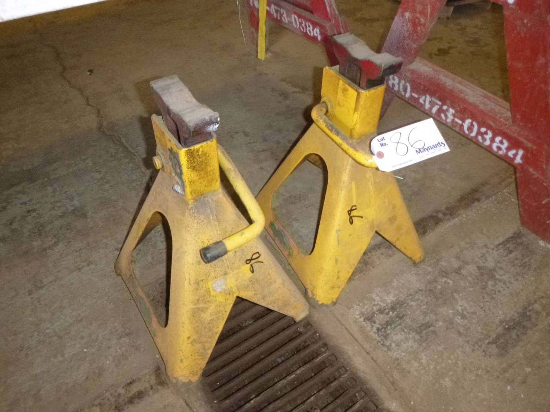 12 ton stands