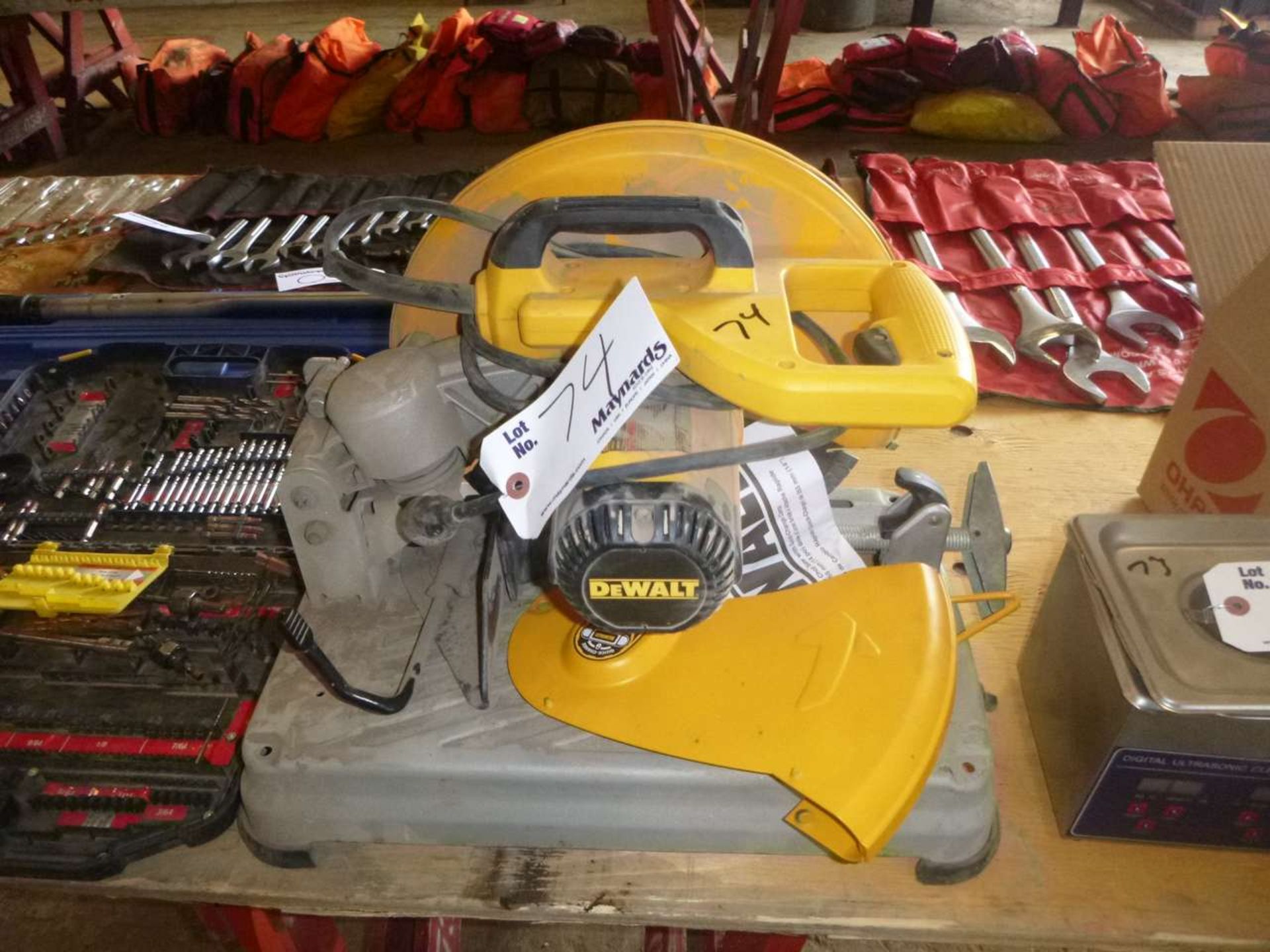 Dewalt D28715 Cut-off saw