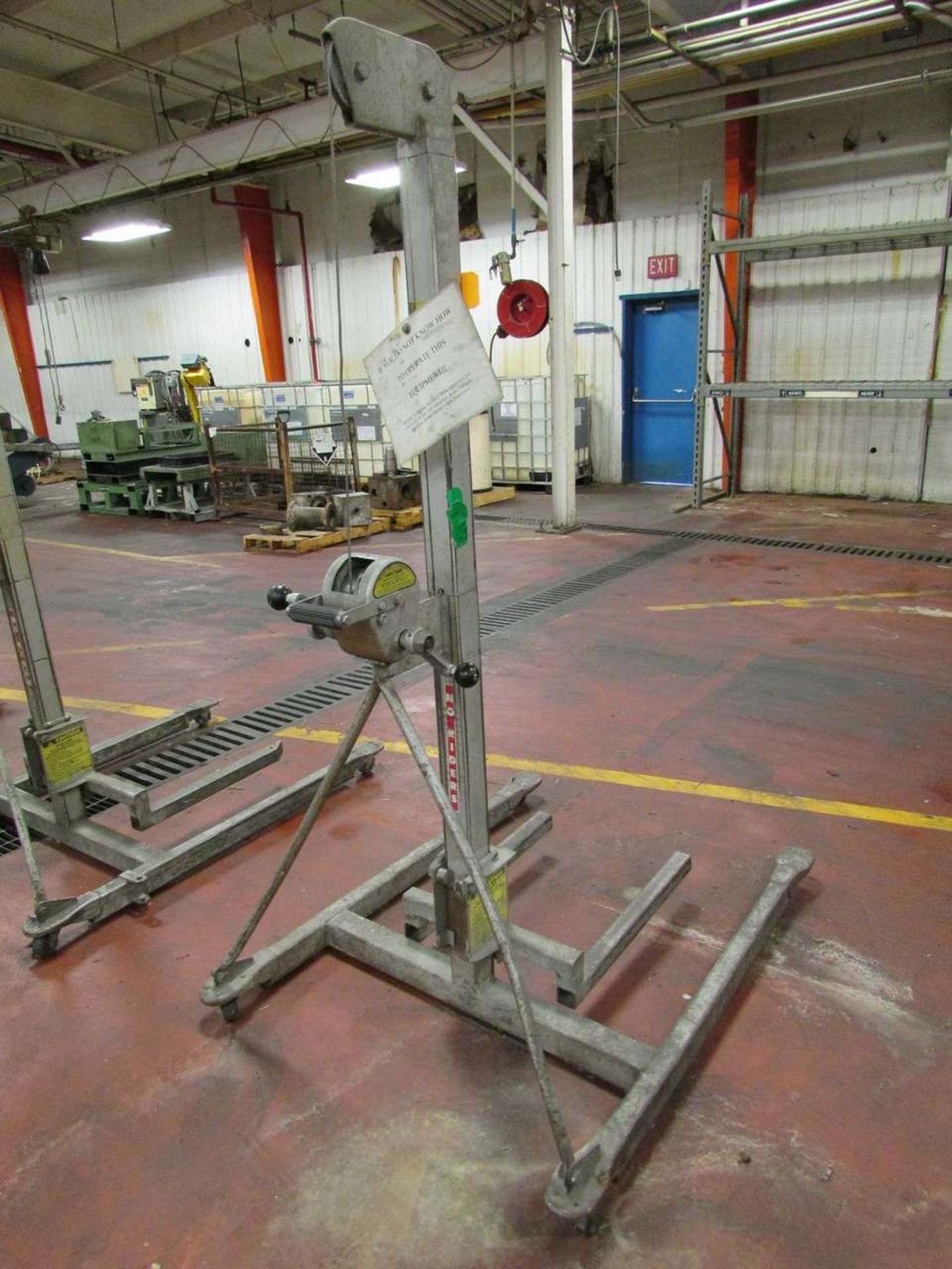 Vermette Machine Co 512A Manual Fork Lift Cart - Image 3 of 4