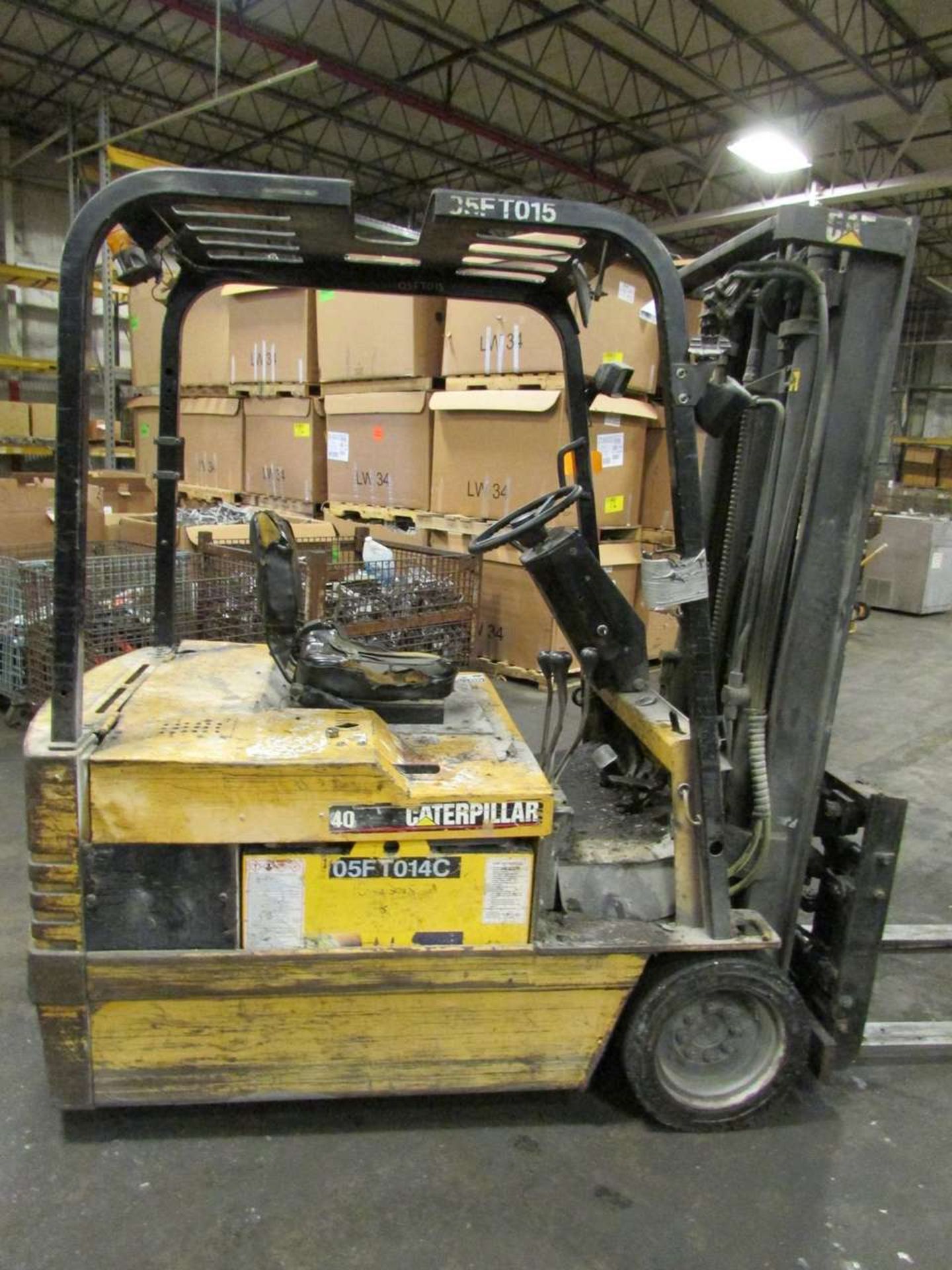 Caterpillar EP20T Electric Fork Truck - Image 7 of 10