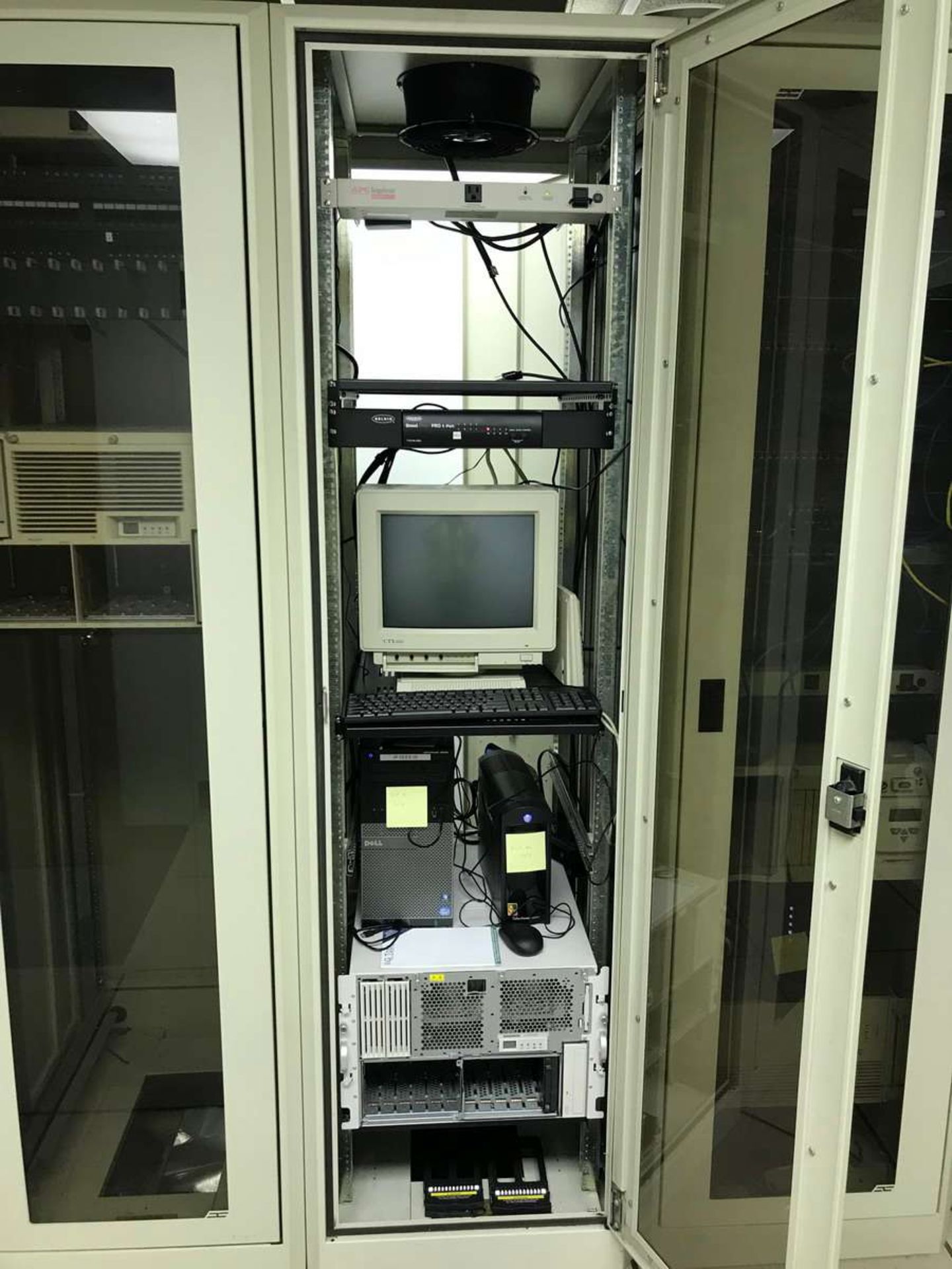 31'' x 71''x 83'' Network Server Data Rack Enclosed Cabinet - Image 4 of 5