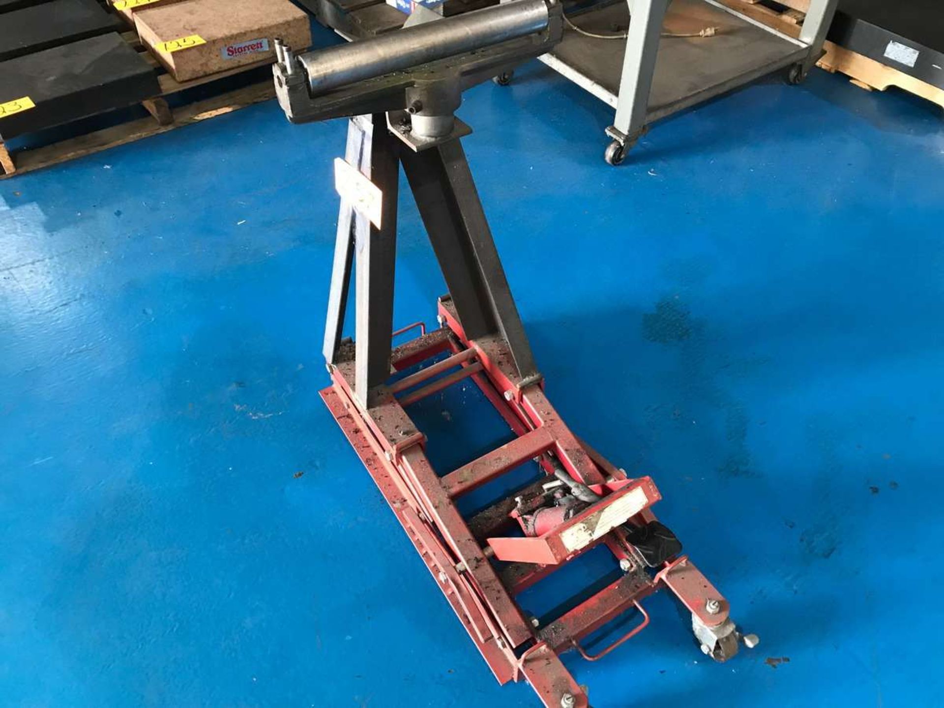 16'' x 32'' x 28'' Hydraulic Rolling Lift - Image 2 of 3