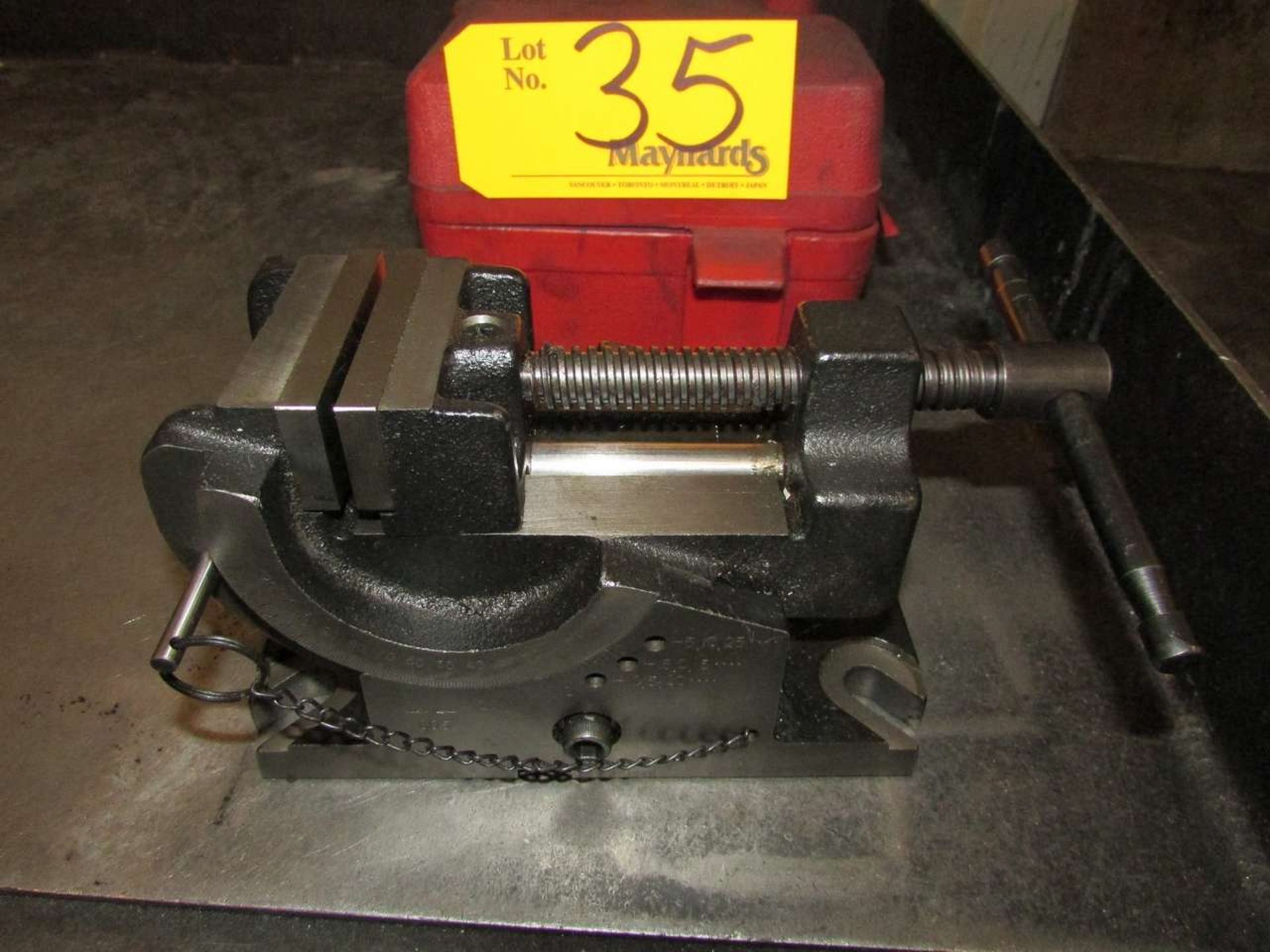 Vicro Kuei 3-1/4" Adjustable Angle Vise