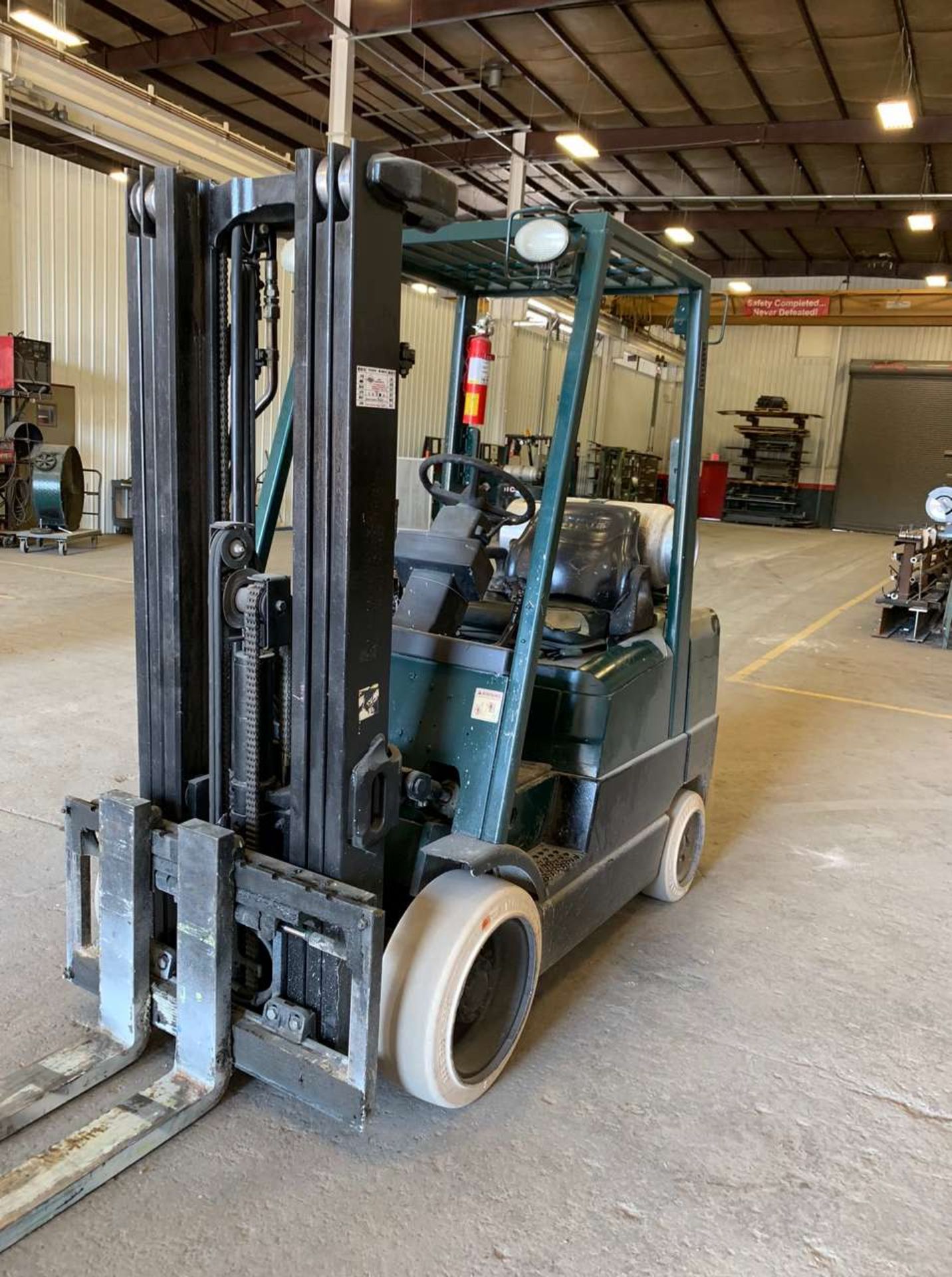 2004 Hyster S60XM 6,000lb Propane Forklift - Image 3 of 3