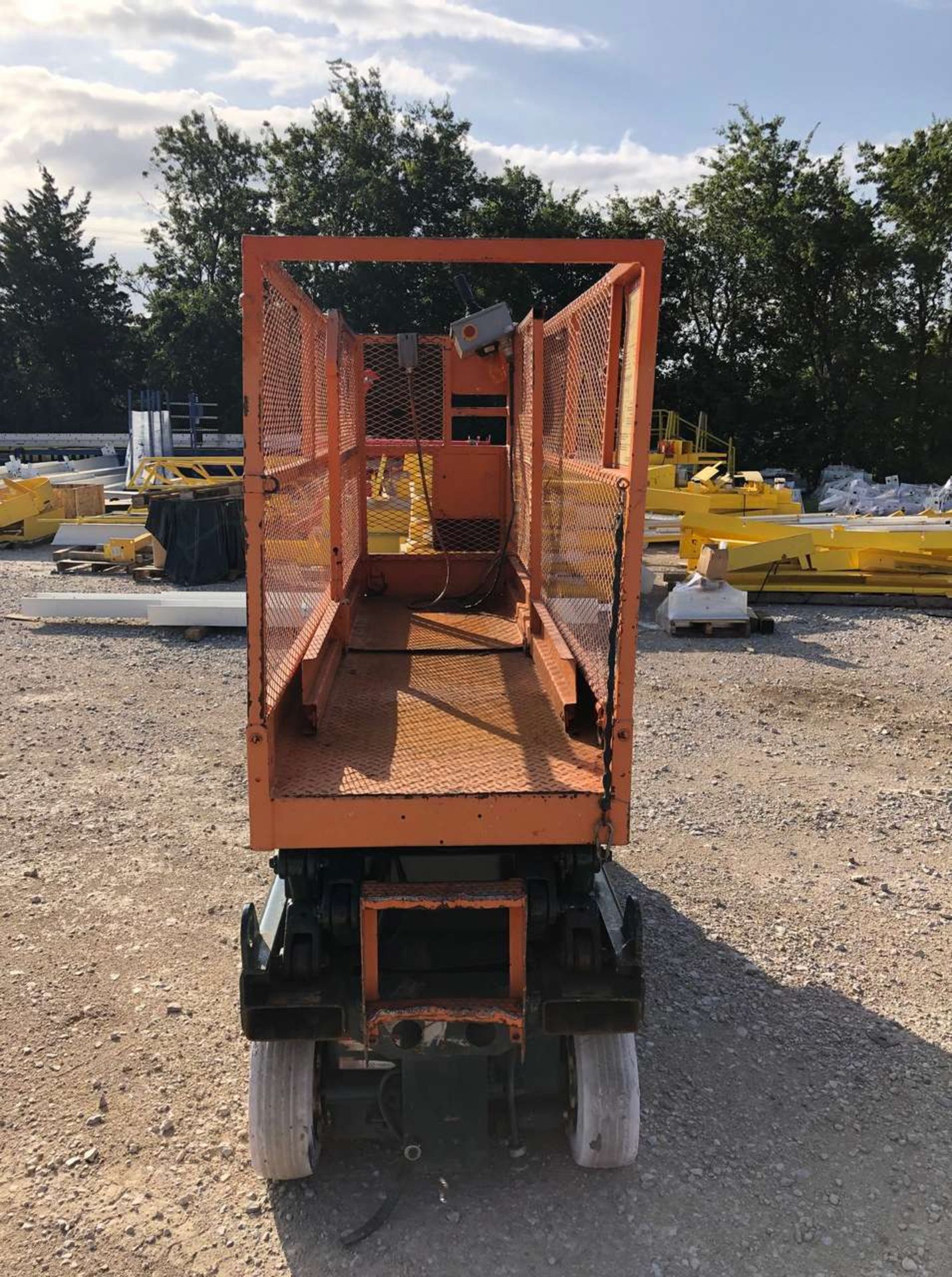 1997 Snorkel SL-20 Scissor Lift - Image 4 of 5