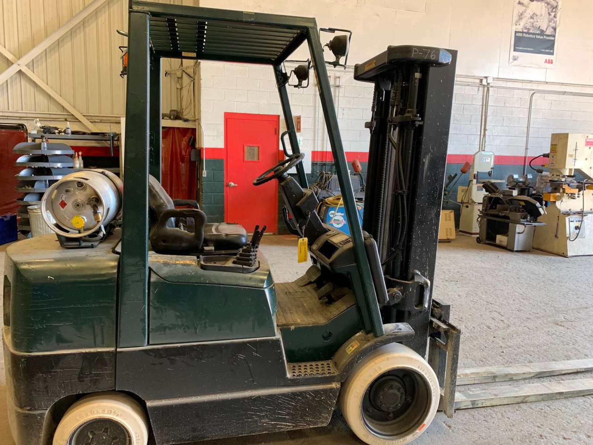 2004 Hyster S60XM 6,000lb Propane Forklift