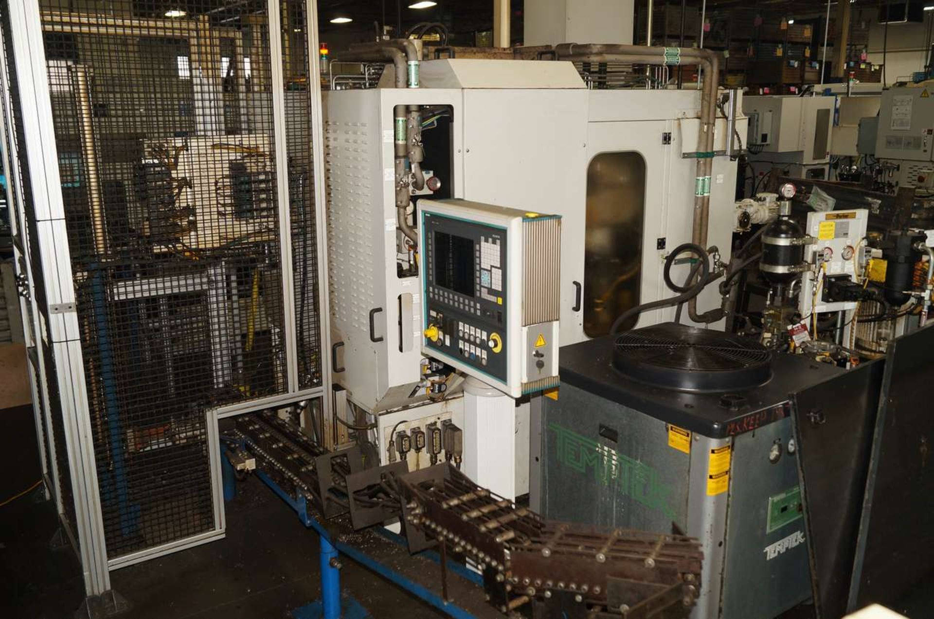 2006 Samputensil S-100 PD2 6 - Axis CNC Gear Hobber - Image 4 of 15