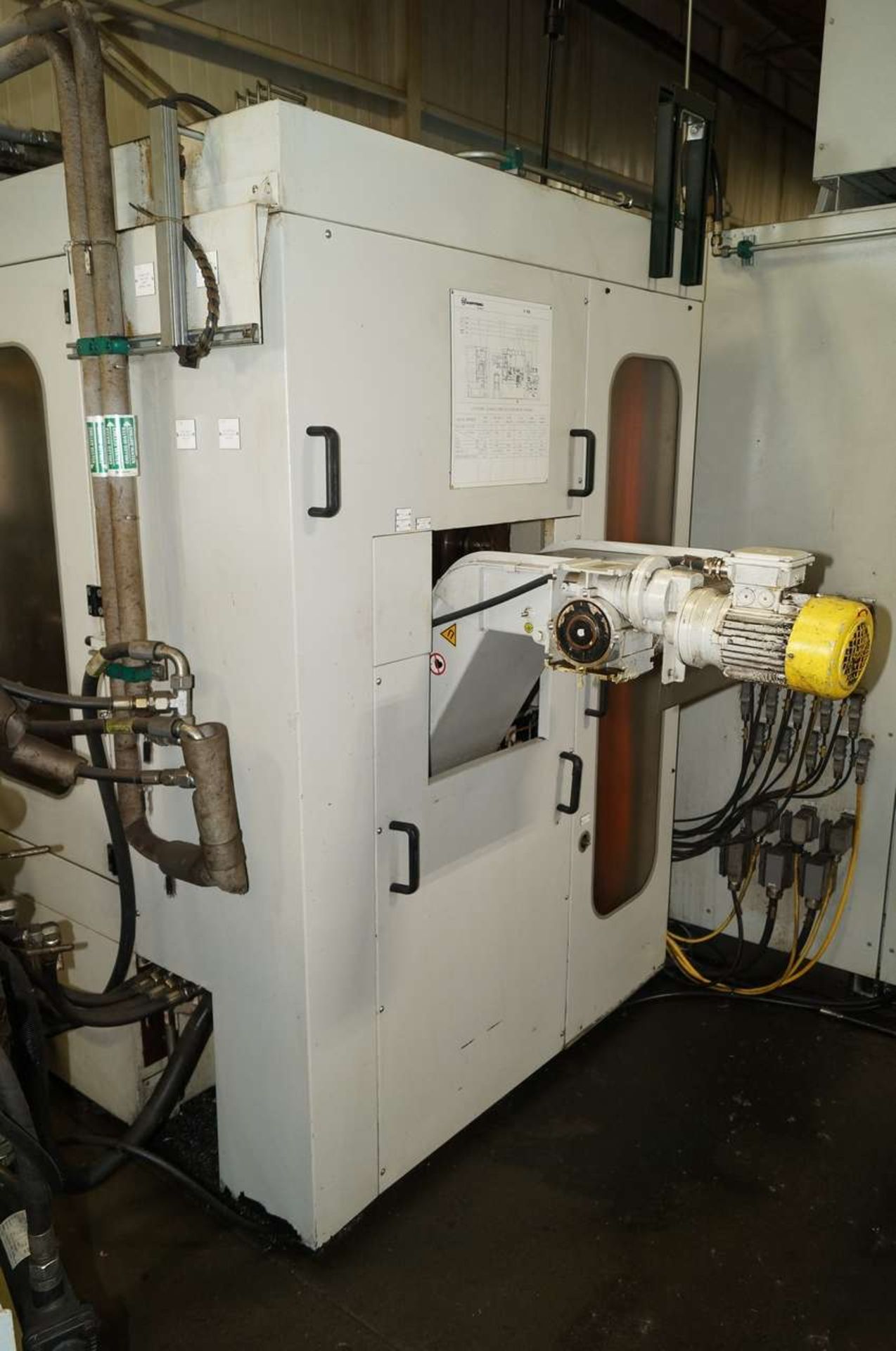 2006 Samputensil S-100 PD2 6 - Axis CNC Gear Hobber - Image 6 of 15